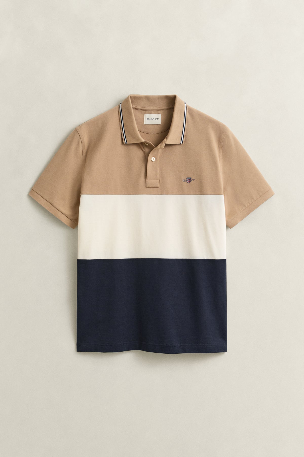EVENING BLUE, CUT AND SEWN SS POLO, FLAT-LAY BY GANT AU.