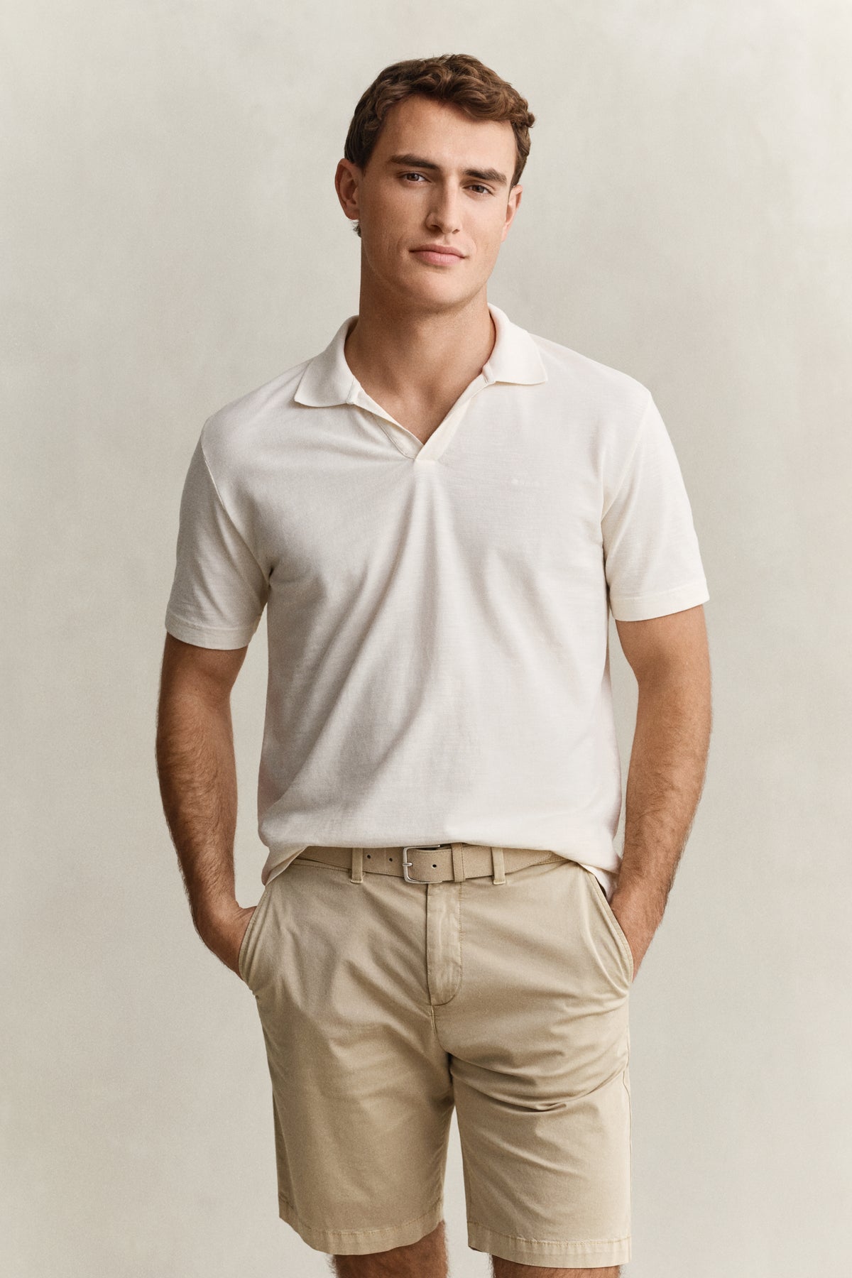 CREAM, WASHED SLUB SS POLO, FRONT-VIEW BY GANT AU.