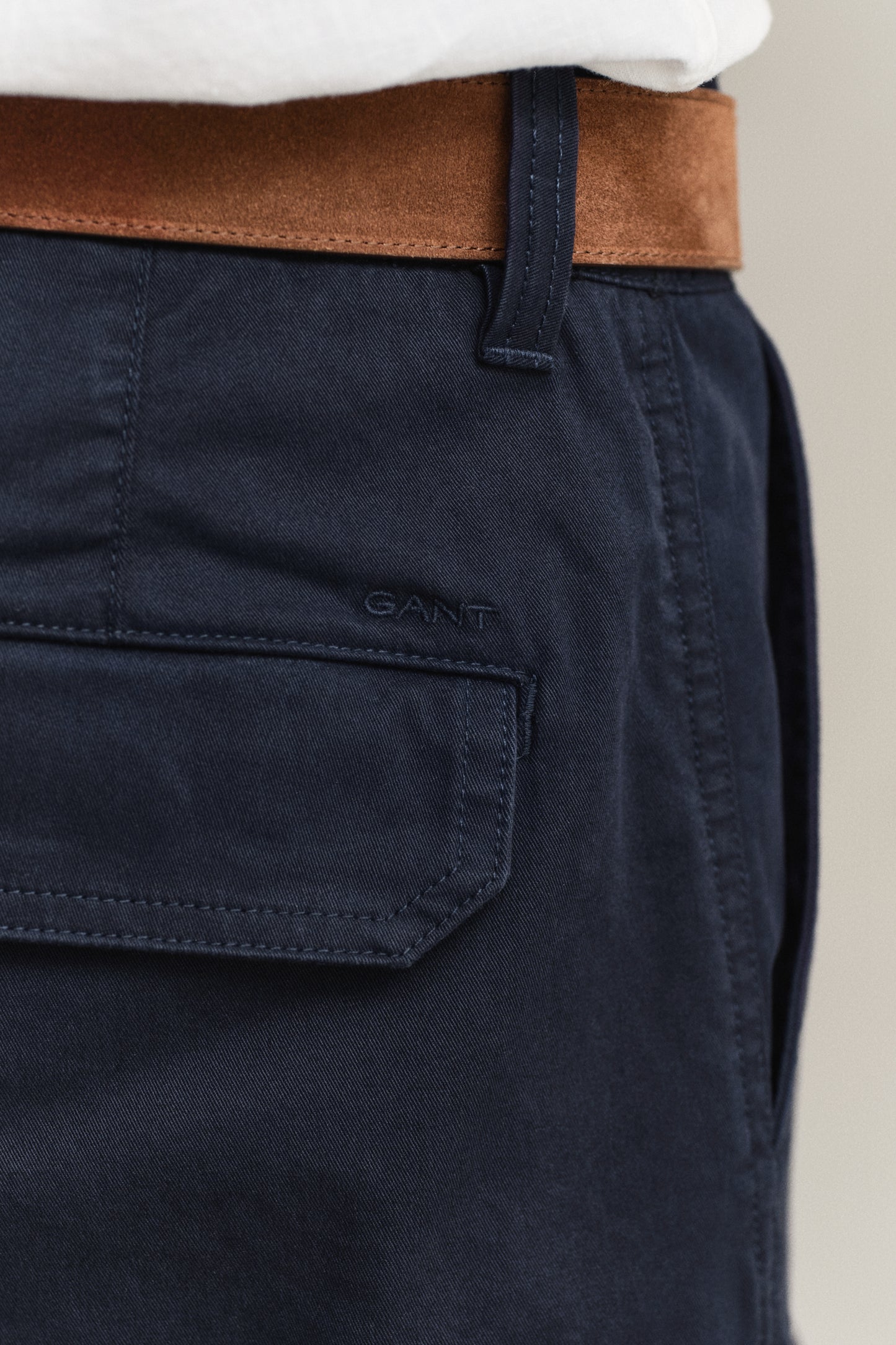 EVENING BLUE, REG CLASSIC CARGO SHORTS, CLOSE-UP BY GANT AU.
