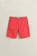 ROSE RED, REG SUNFADED CHINO SHORTS, FLAT-LAY BY GANT AU.