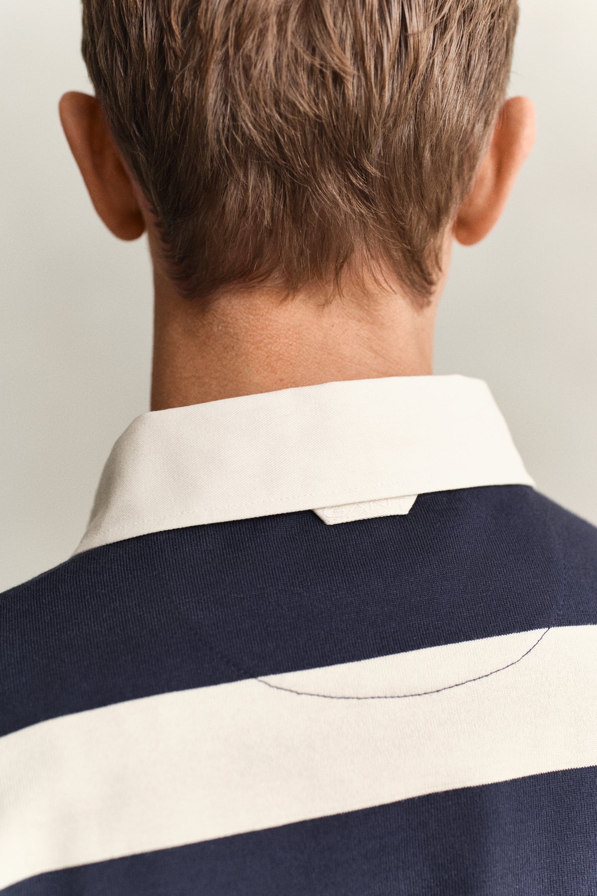 EVENING BLUE, STRIPED RUGGER, CLOSE-UP BY GANT AU.