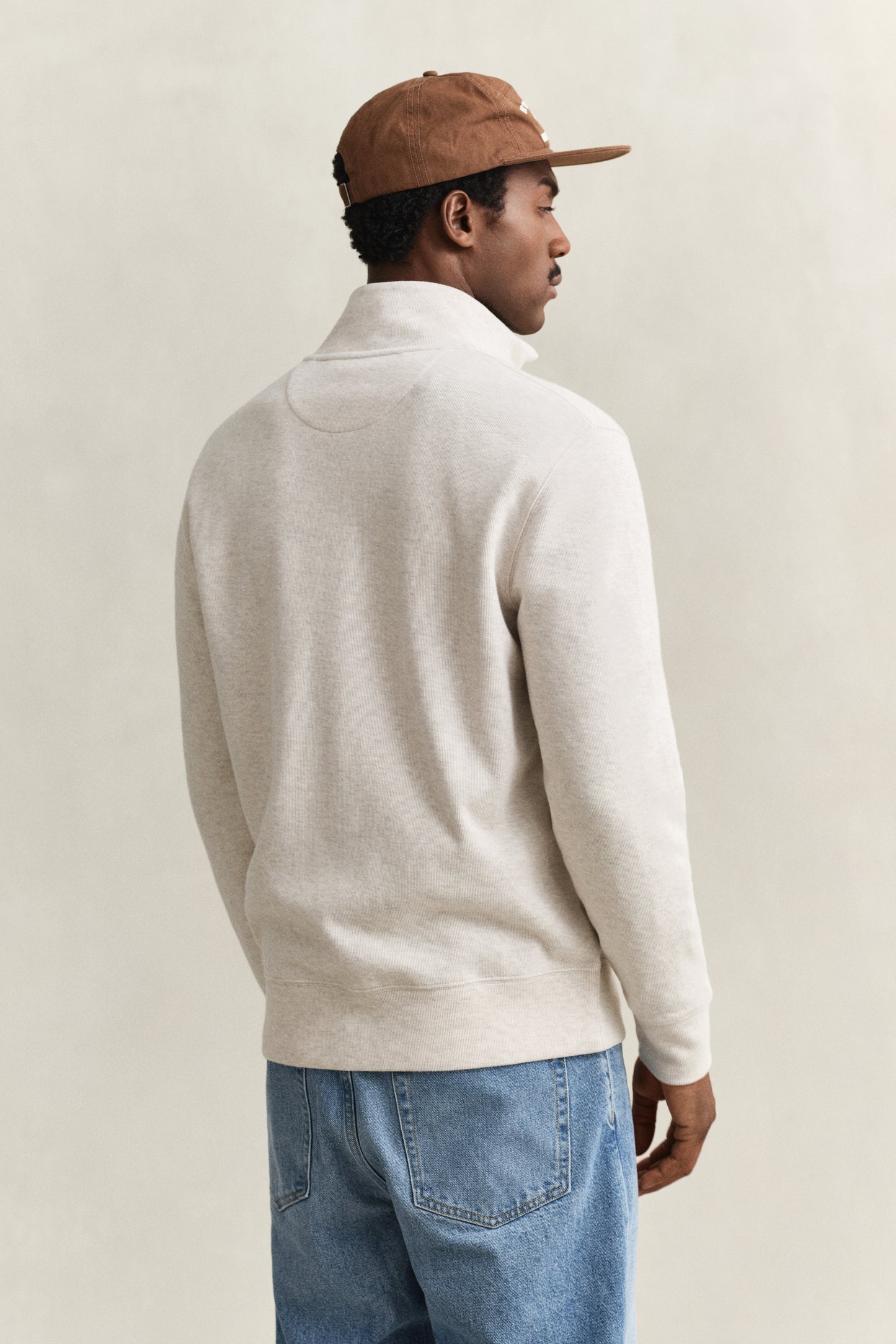 SEED MELANGE, LIGHT SACKER RIB FZ, BACK-VIEW BY GANT AU.