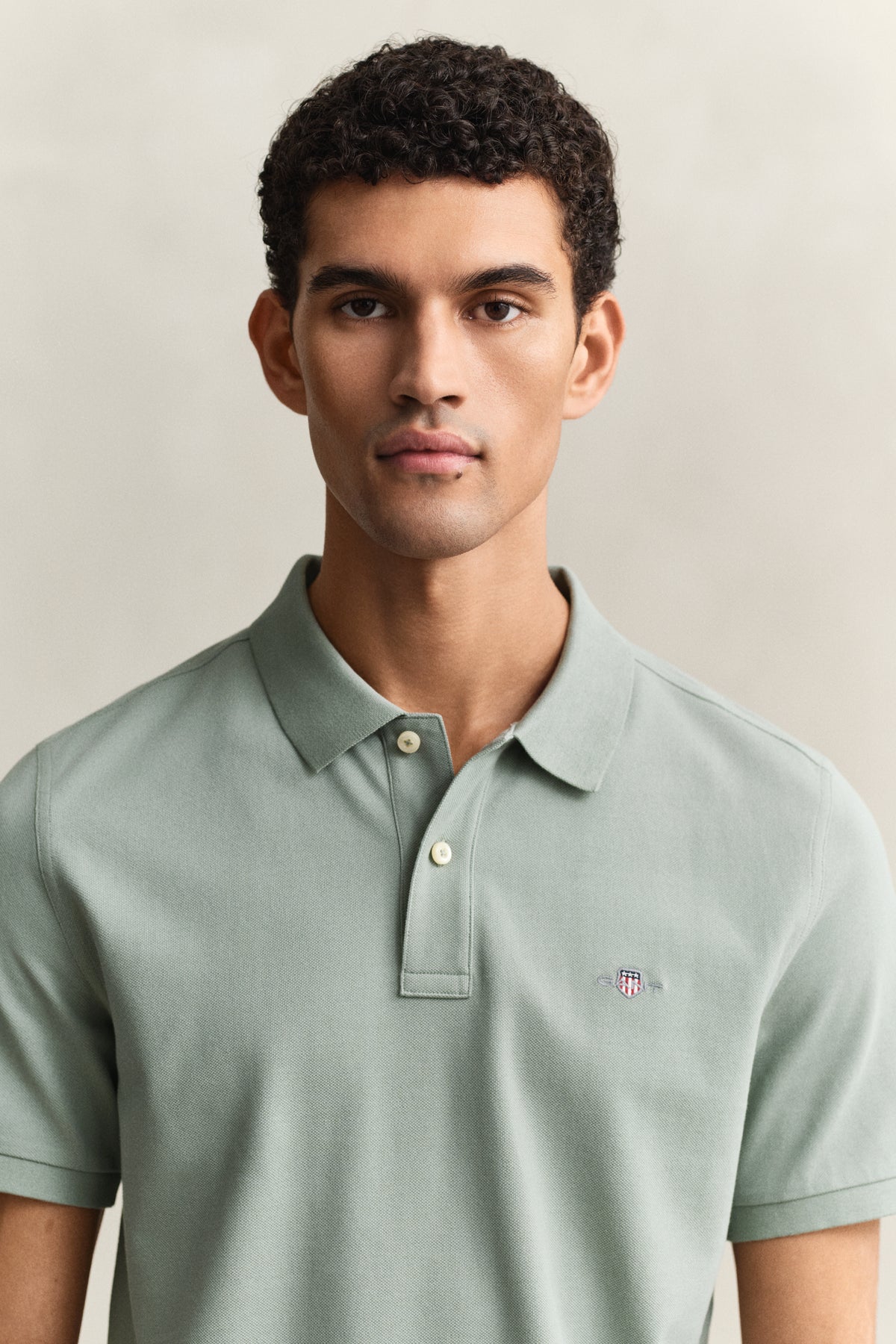 CERAMIC GREY, Classic Regular Polo Shirt, CLOSE-UP BY GANT AU.