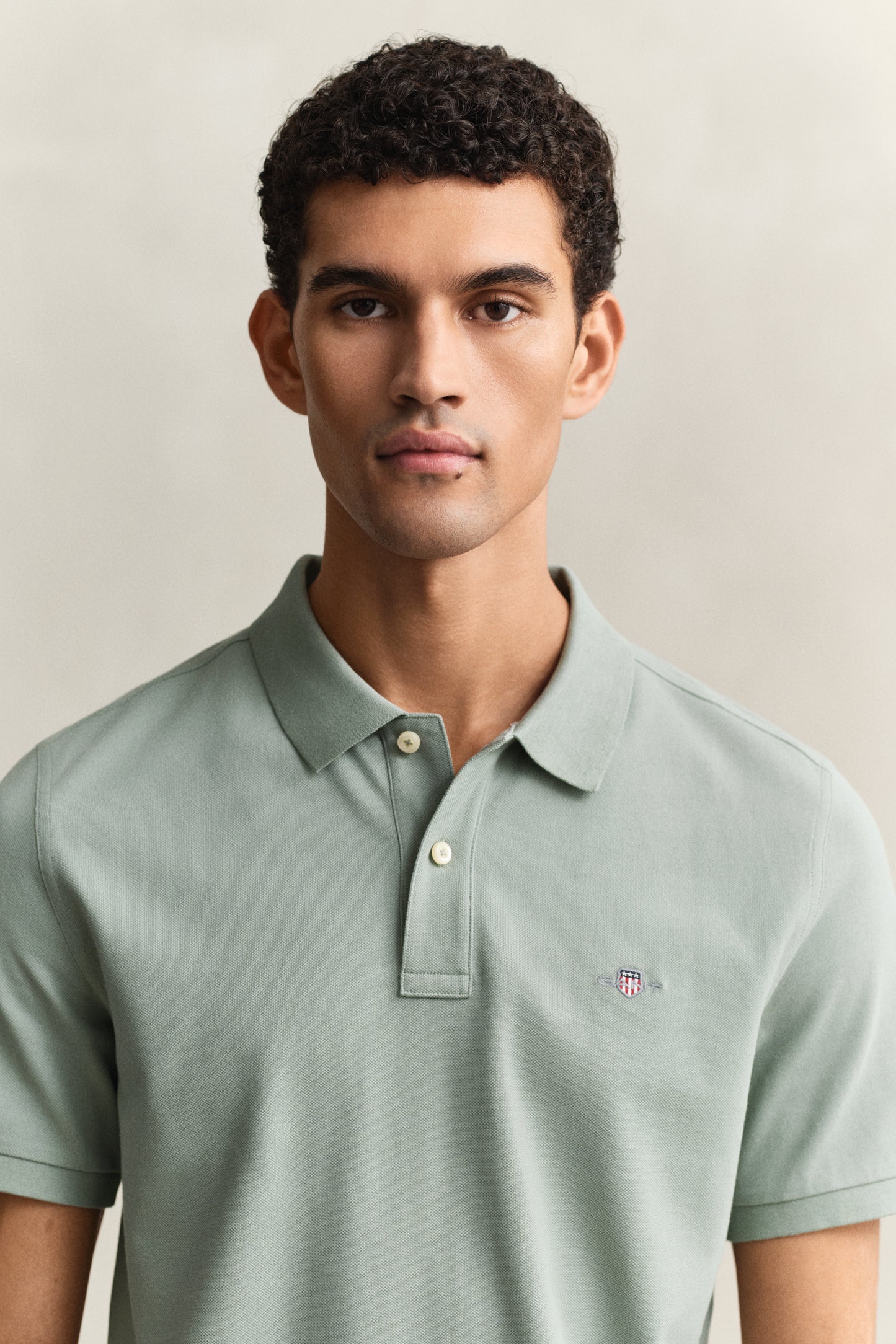 CERAMIC GREY, Classic Regular Polo Shirt, CLOSE-UP BY GANT AU.