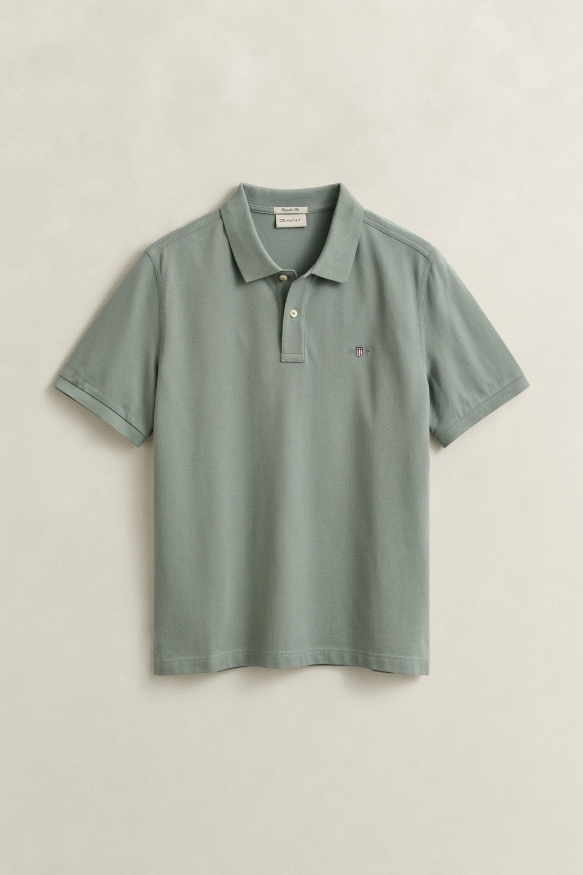 CERAMIC GREY, Classic Regular Polo Shirt, FLAT-LAY BY GANT AU.