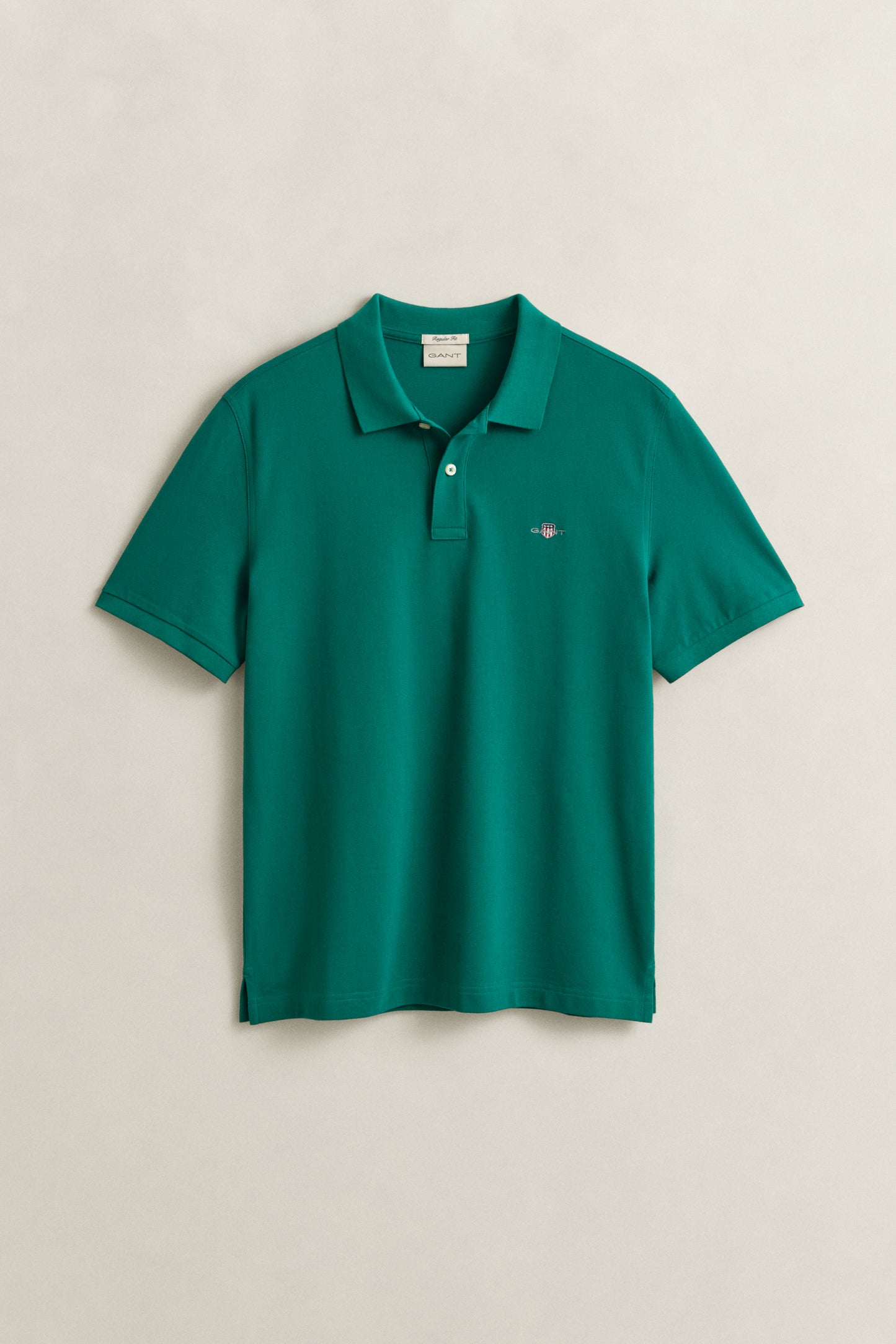 BOTANICAL HUE, Classic Regular Polo Shirt, FLAT-LAY BY GANT AU.