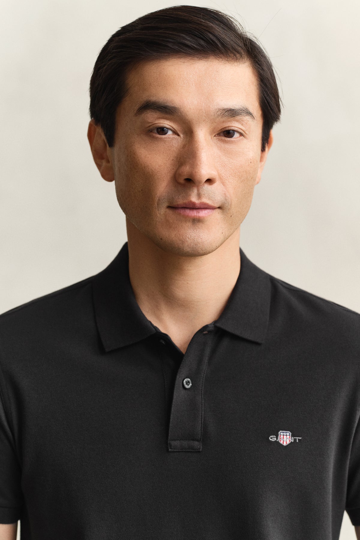 BLACK, SLIM SHIELD SS PIQUE POLO, CLOSE-UP BY GANT AU.