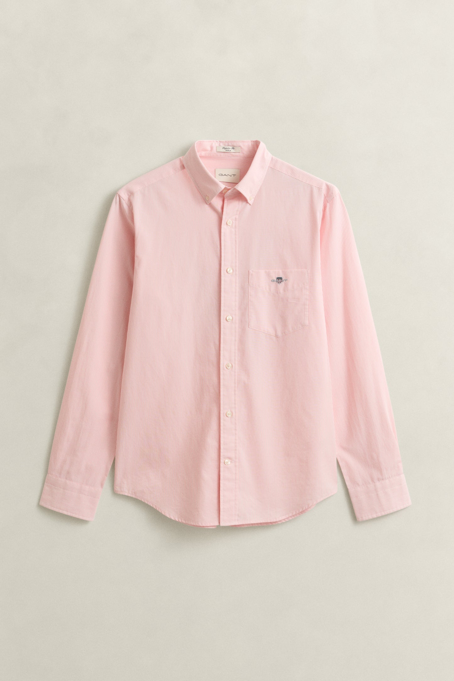 WASHED PINK, REG CLASSIC POPLIN BANKER SHIRT, FLAT-LAY BY GANT AU.