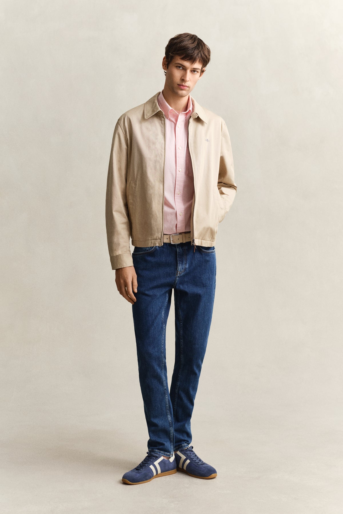 WASHED PINK, REG CLASSIC POPLIN BANKER SHIRT BY GANT AU.