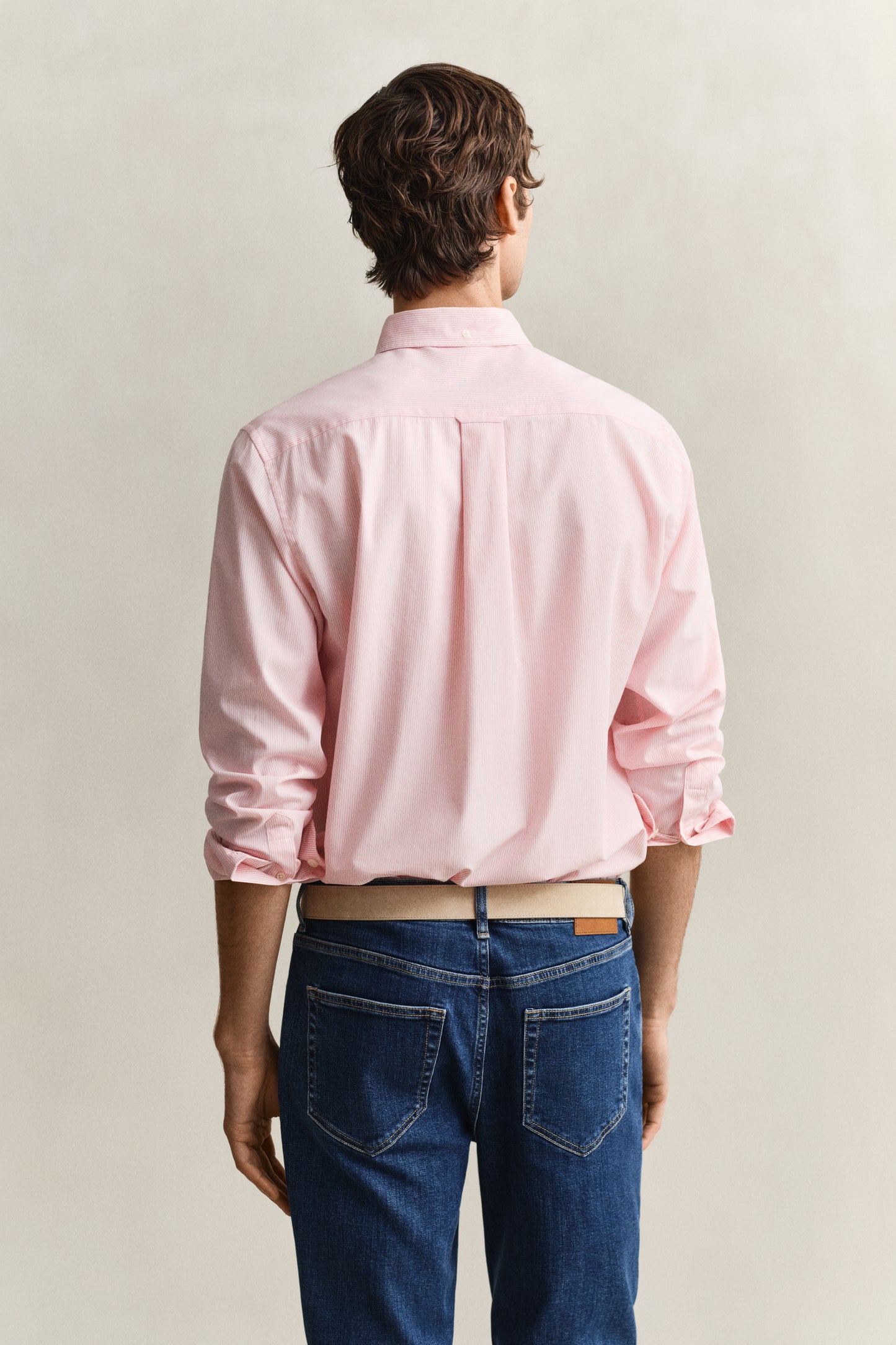 WASHED PINK, REG CLASSIC POPLIN BANKER SHIRT, BACK-VIEW BY GANT AU.