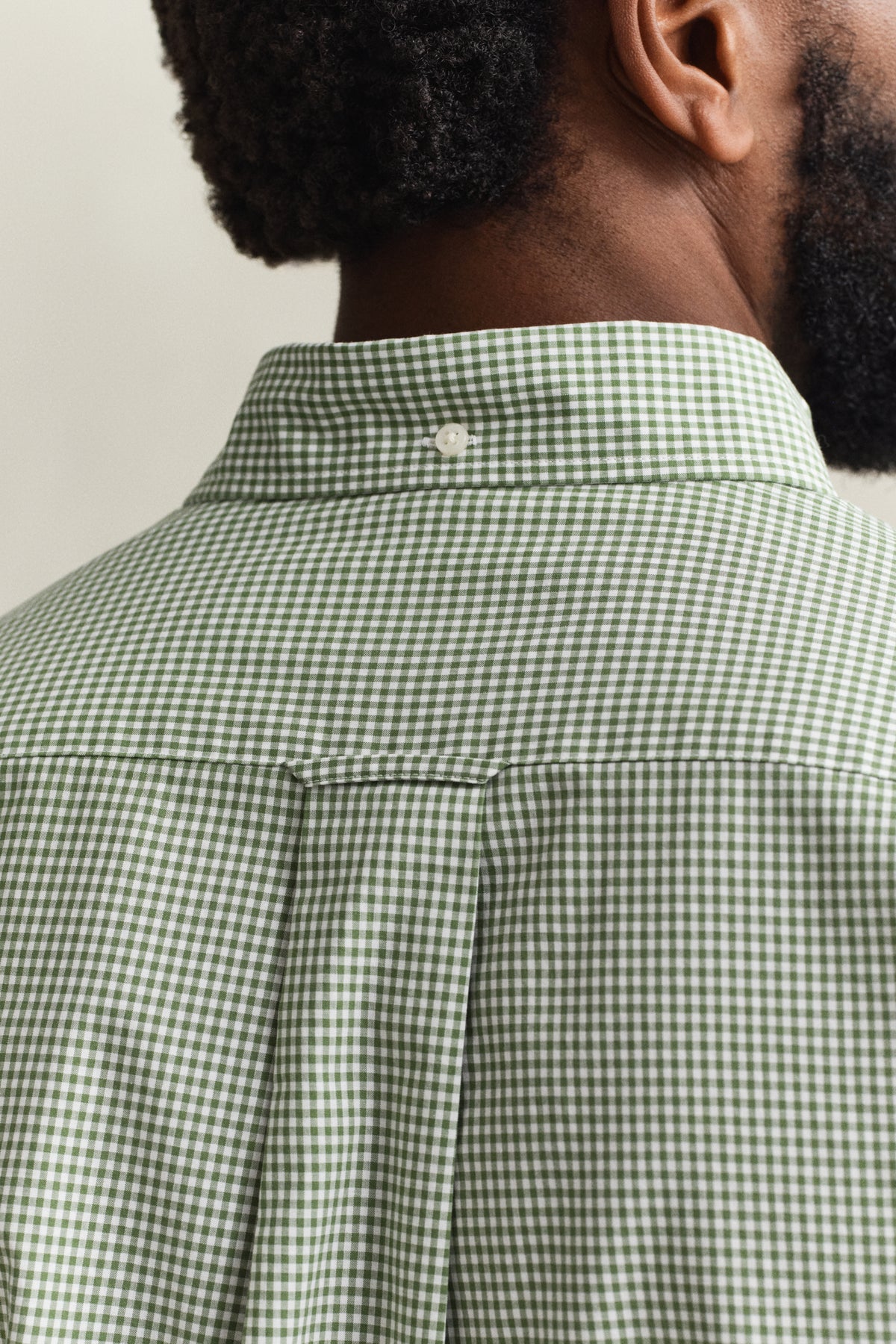 HERB GREEN, REG CLASSIC POPLIN GINGHAM SHIRT, CLOSE-UP BY GANT AU.