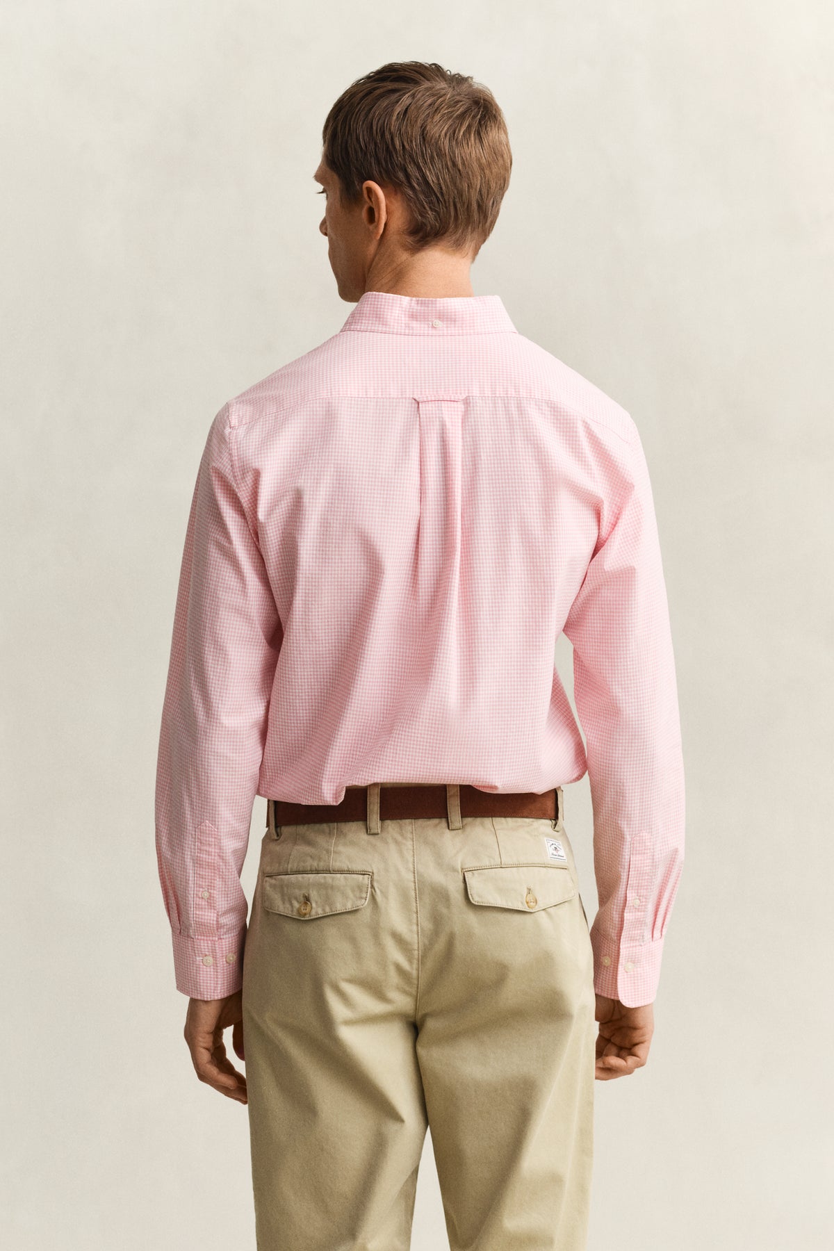 WASHED PINK, REG CLASSIC POPLIN GINGHAM SHIRT, BACK-VIEW BY GANT AU.