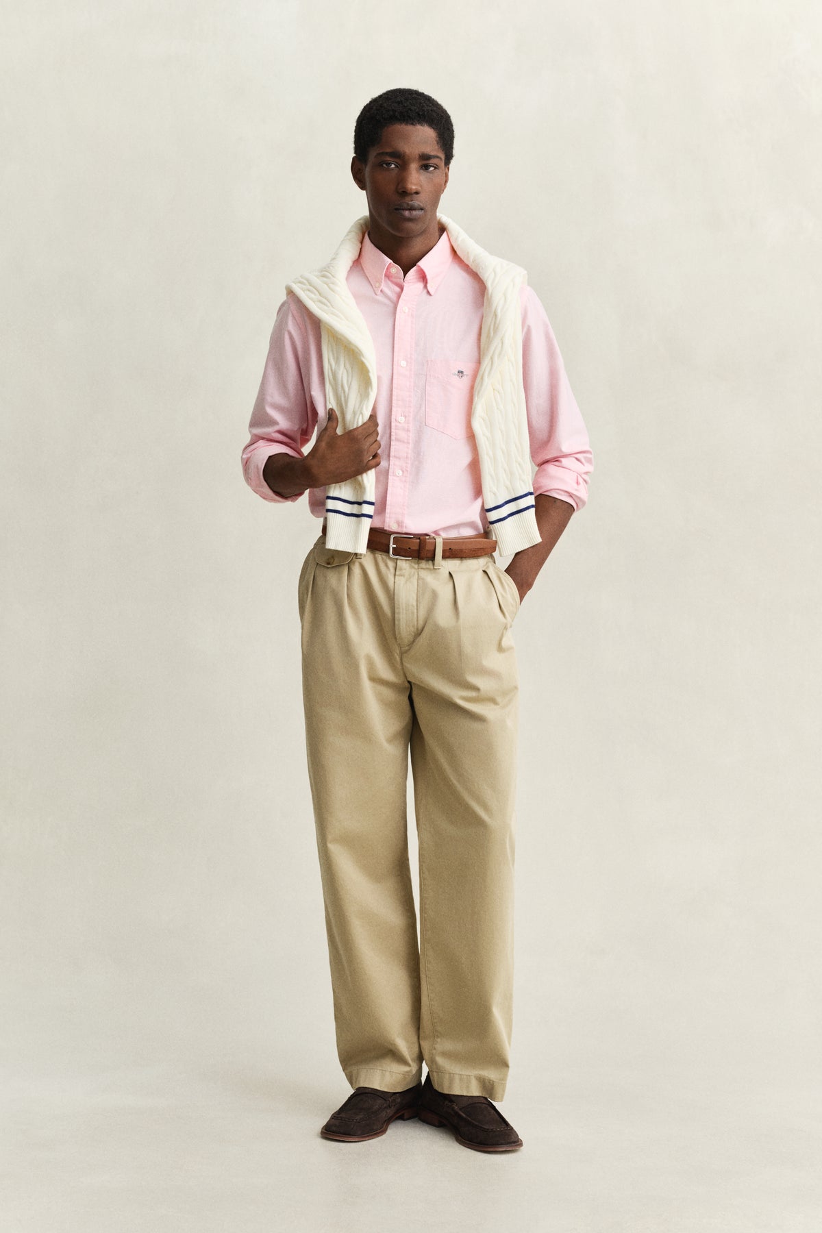 WASHED PINK, REG CLASSIC OXFORD SHIRT BY GANT AU.