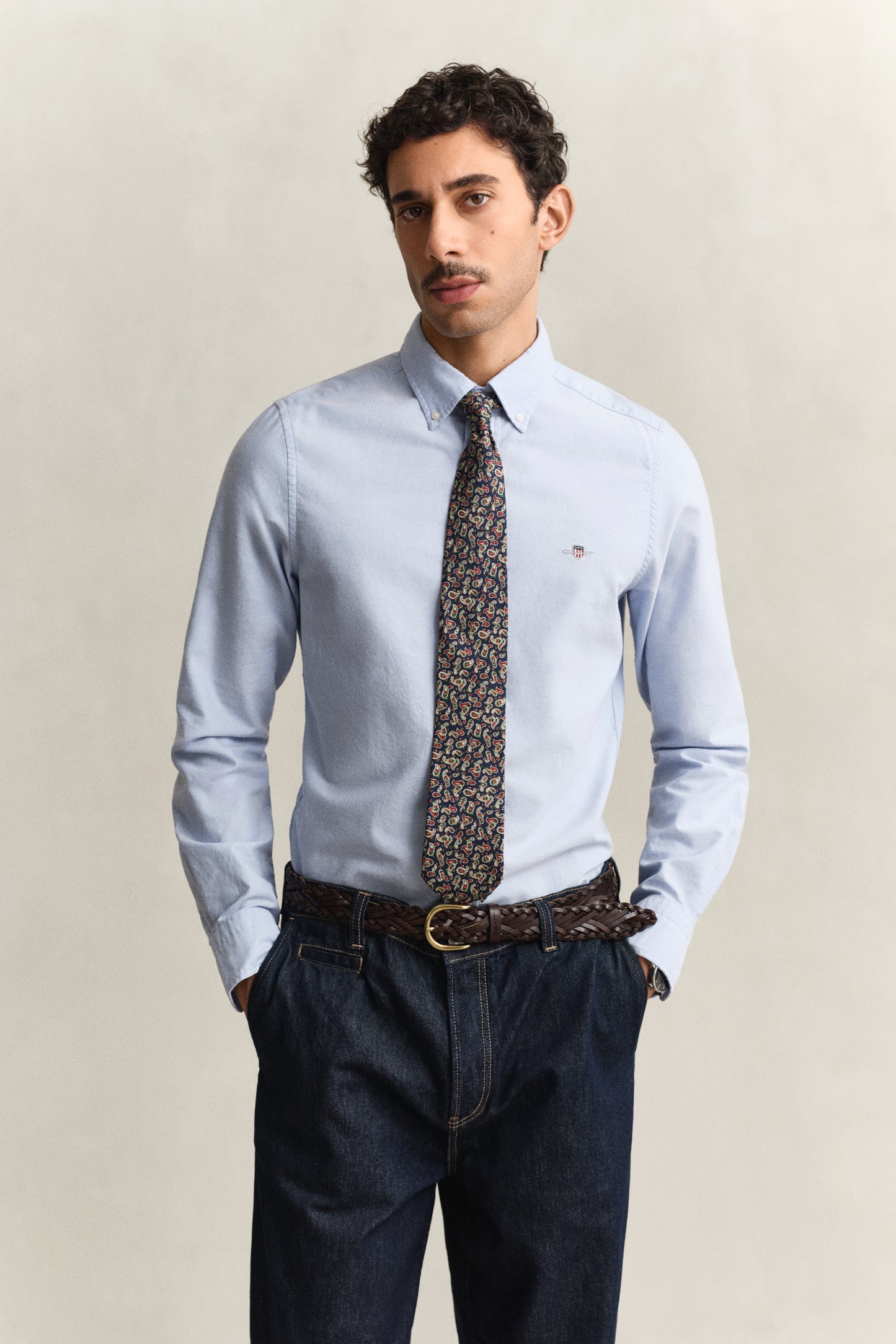 LIGHT BLUE, SLIM CLASSIC OXFORD SHIRT, FRONT-VIEW BY GANT AU.