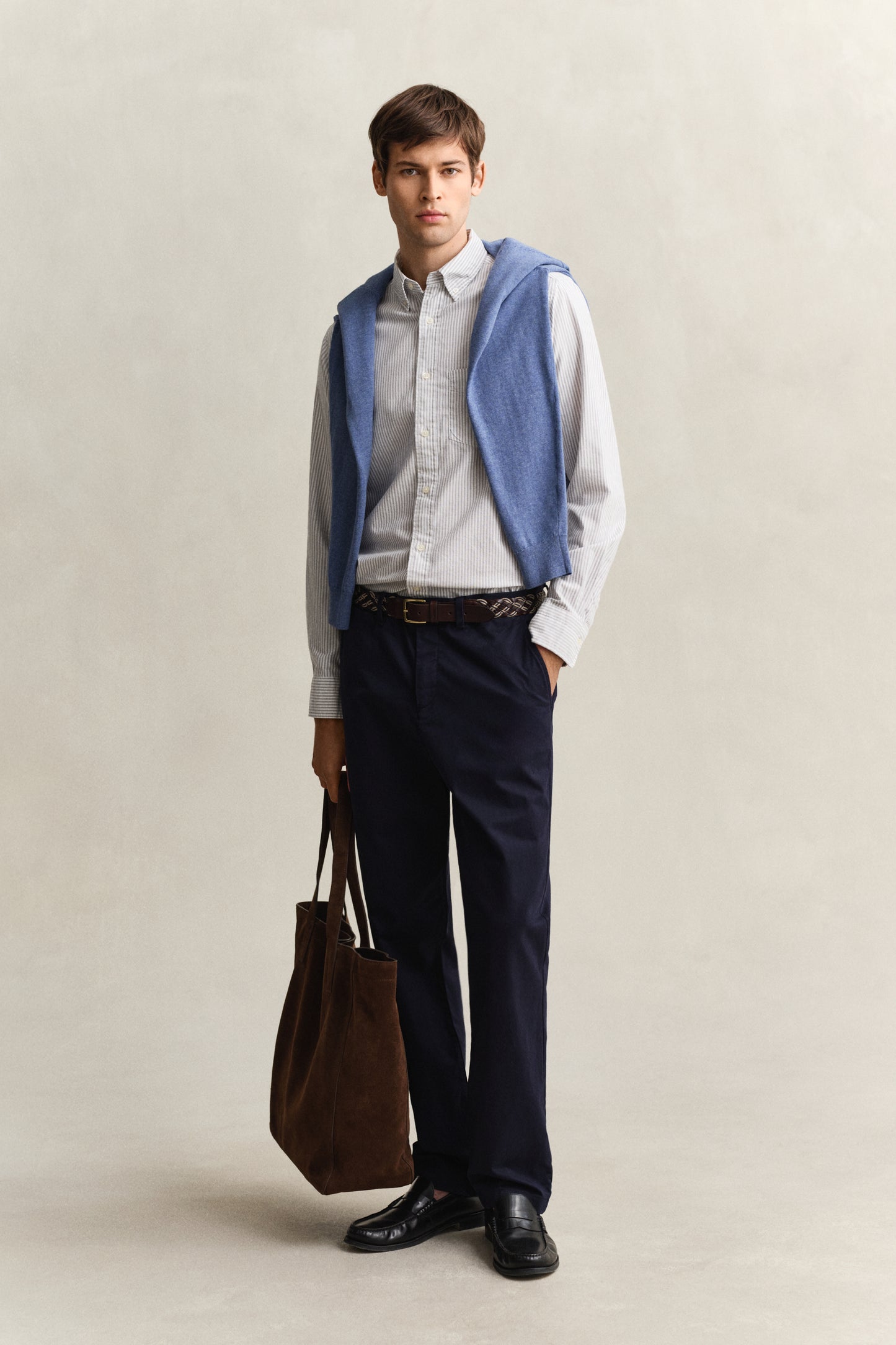 PEWTER GREY, REG CLASSIC OXFORD STRIPE SHIRT BY GANT AU.