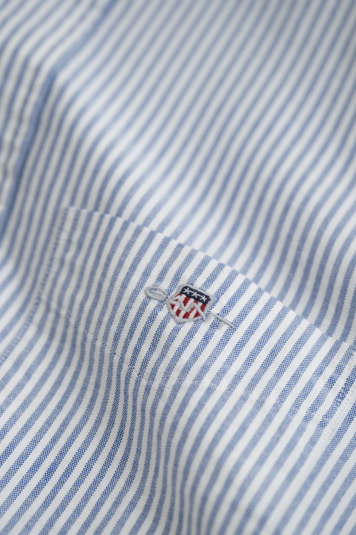 COLLEGE BLUE, REG CLASSIC OXFORD STRIPE SHIRT, FLAT-LAY BY GANT AU.