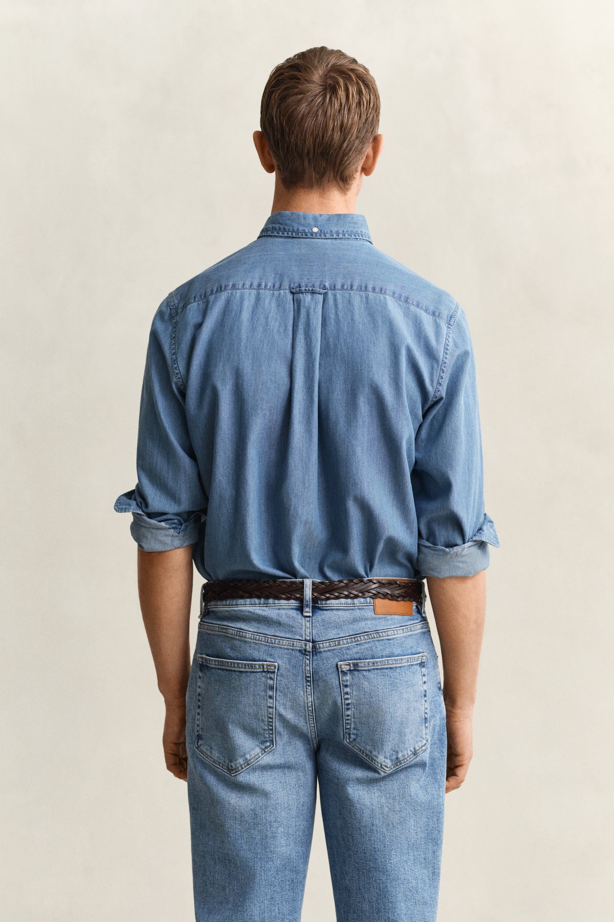 SEMI LIGHT BLUE, REG INDIGO BD, BACK-VIEW BY GANT AU.