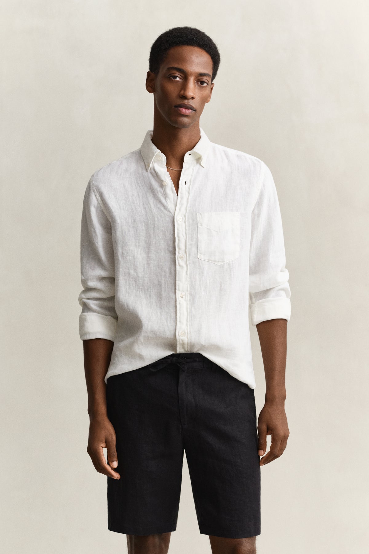 WHITE, REG GMNT DYED LINEN SHIRT, FRONT-VIEW BY GANT AU.