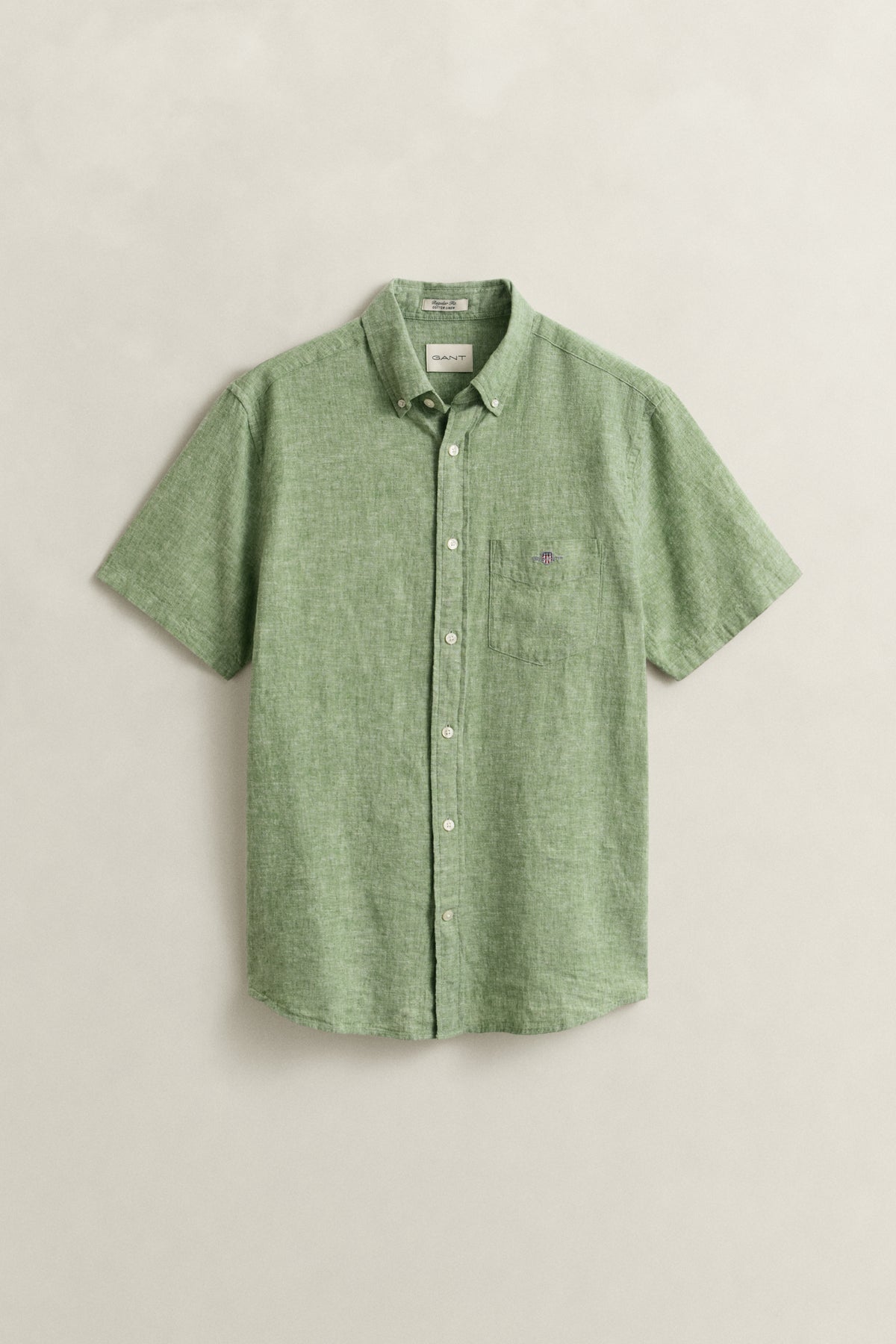HERB GREEN, REG COTTON LINEN SS SHIRT, FLAT-LAY BY GANT AU.