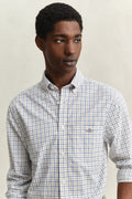 MODEL WEARING REG CLASSIC POPLIN CHECK