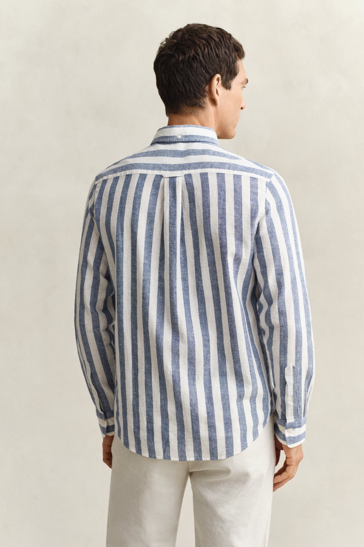 VINTAGE BLUE, REG COTTON LINEN STRIPE SHIRT, BACK-VIEW BY GANT AU.
