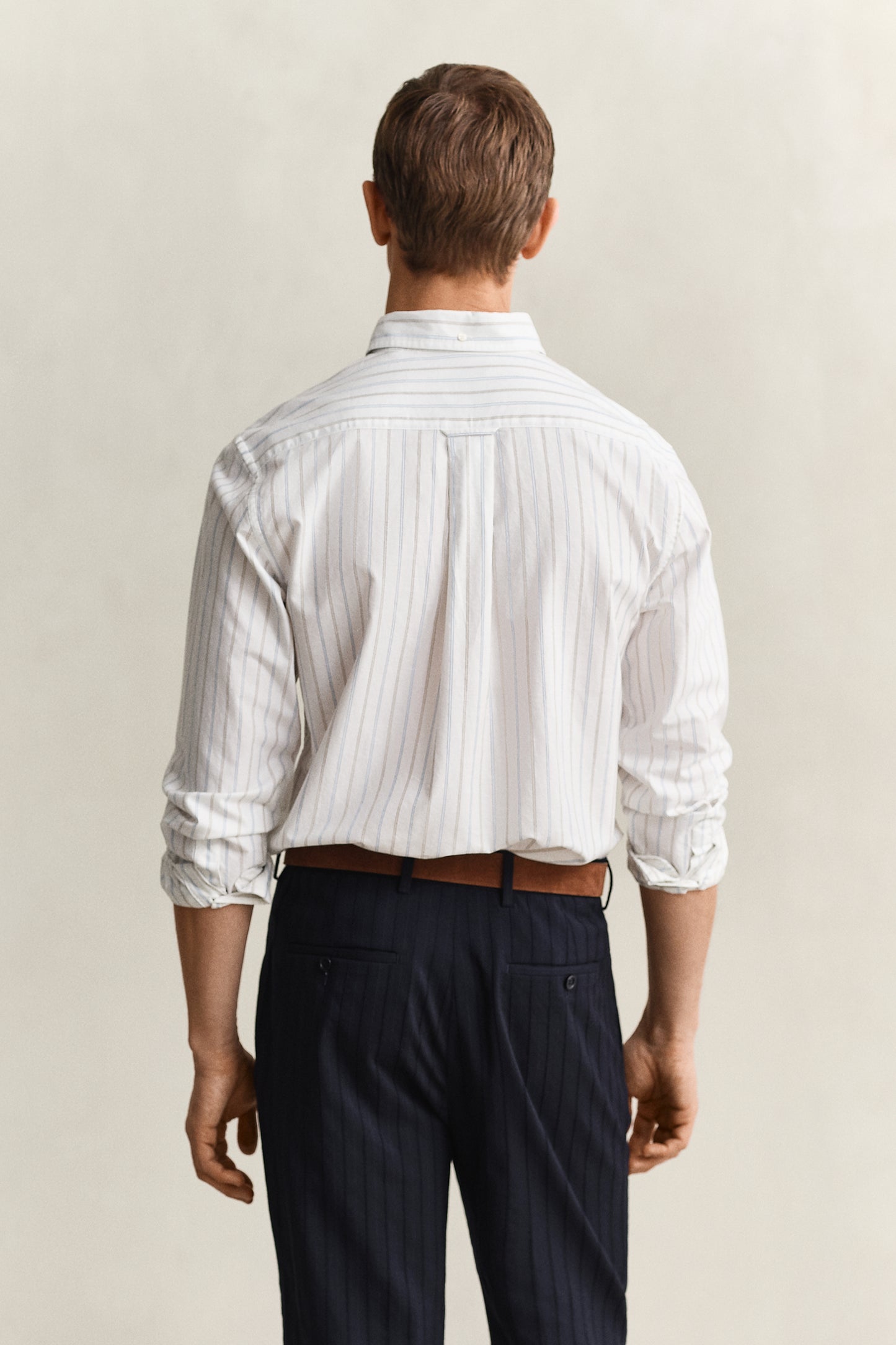 WHITE, REG CLASSIC OXFORD STRIPE SHIRT, BACK-VIEW BY GANT AU.