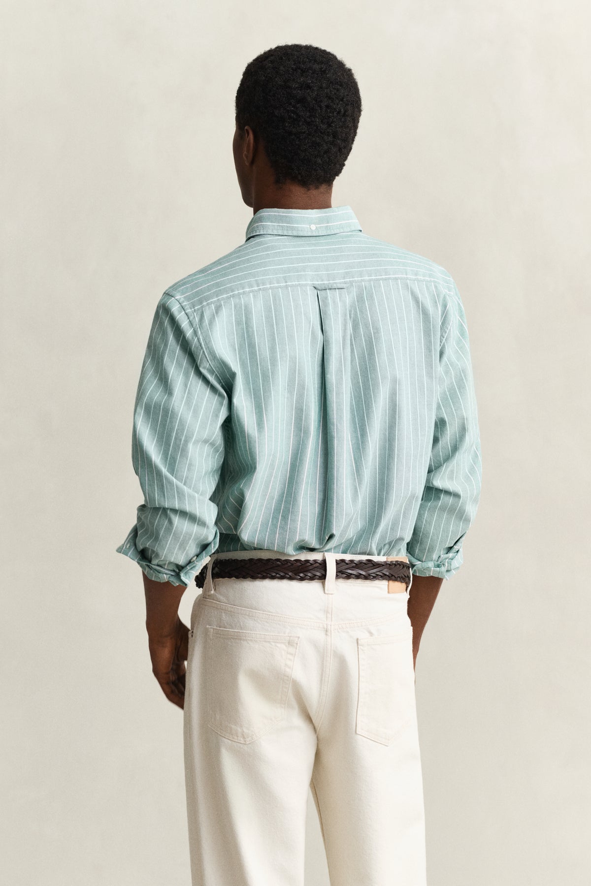 BOTANICAL HUE, REG CLASSIC OXFORD STRIPE SHIRT, BACK-VIEW BY GANT AU.
