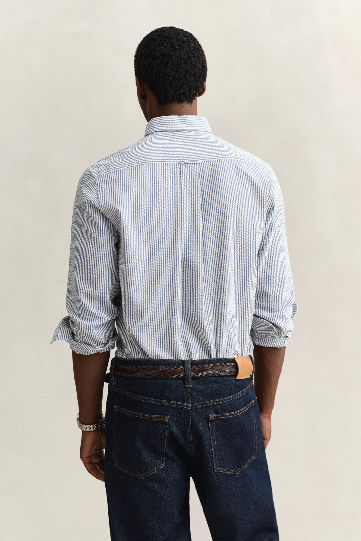 VINTAGE BLUE, REG SEERSUCKER STRIPE SHIRT, BACK-VIEW BY GANT AU.
