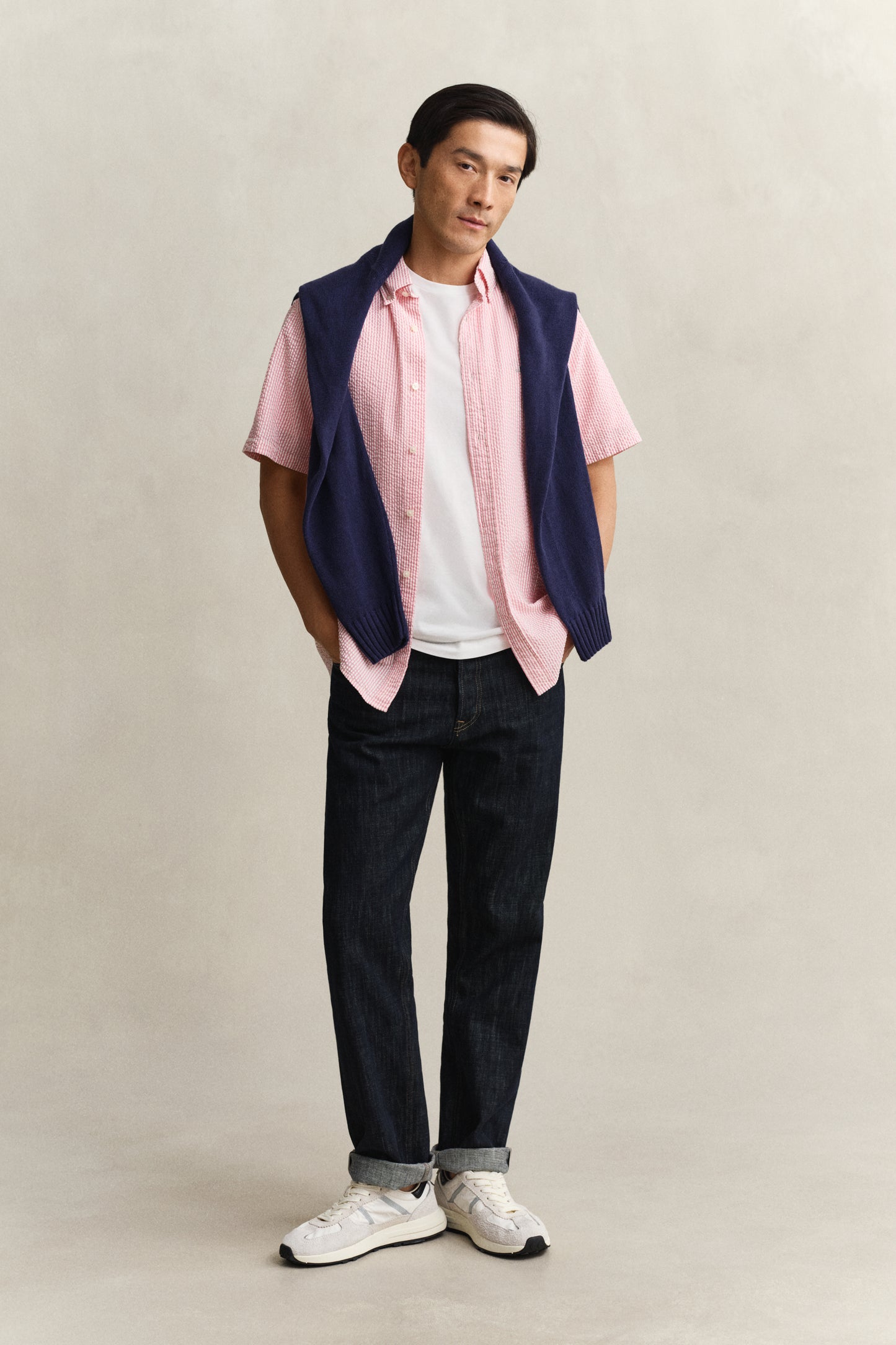 ROSE PINK, REG SEERSUCKER STRIPE SS SHIRT BY GANT AU.