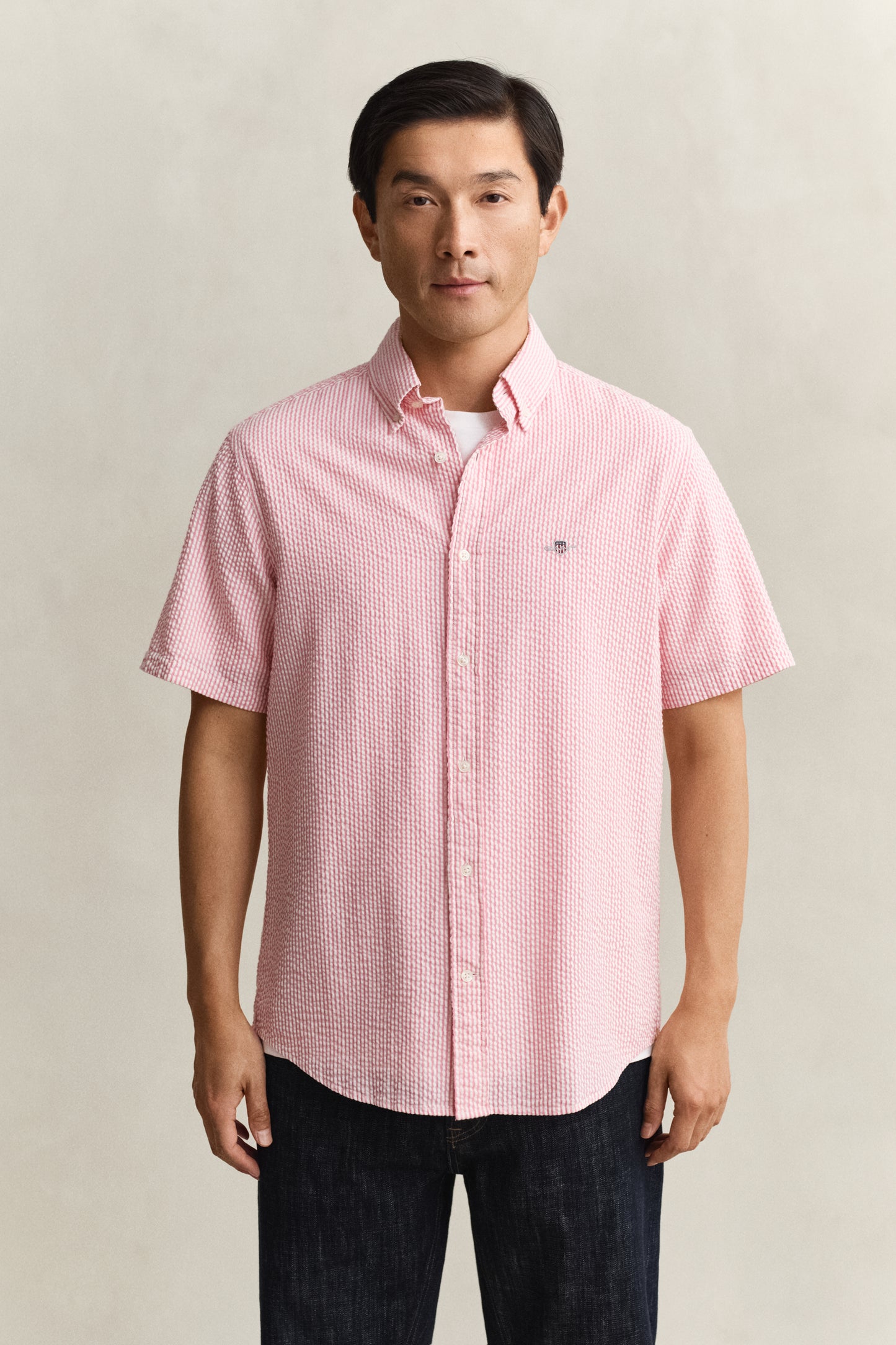 MODEL WEARING REG SEERSUCKER STRIPE SS SHIRT
