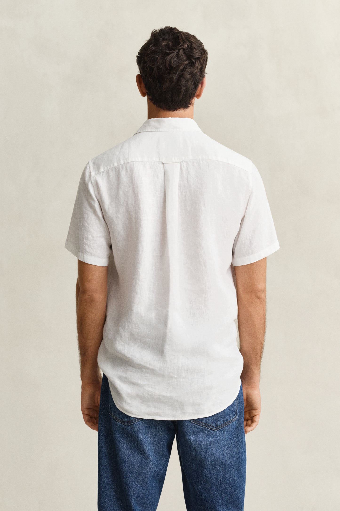 WHITE, REG LINEN SS SHIRT, BACK-VIEW BY GANT AU.
