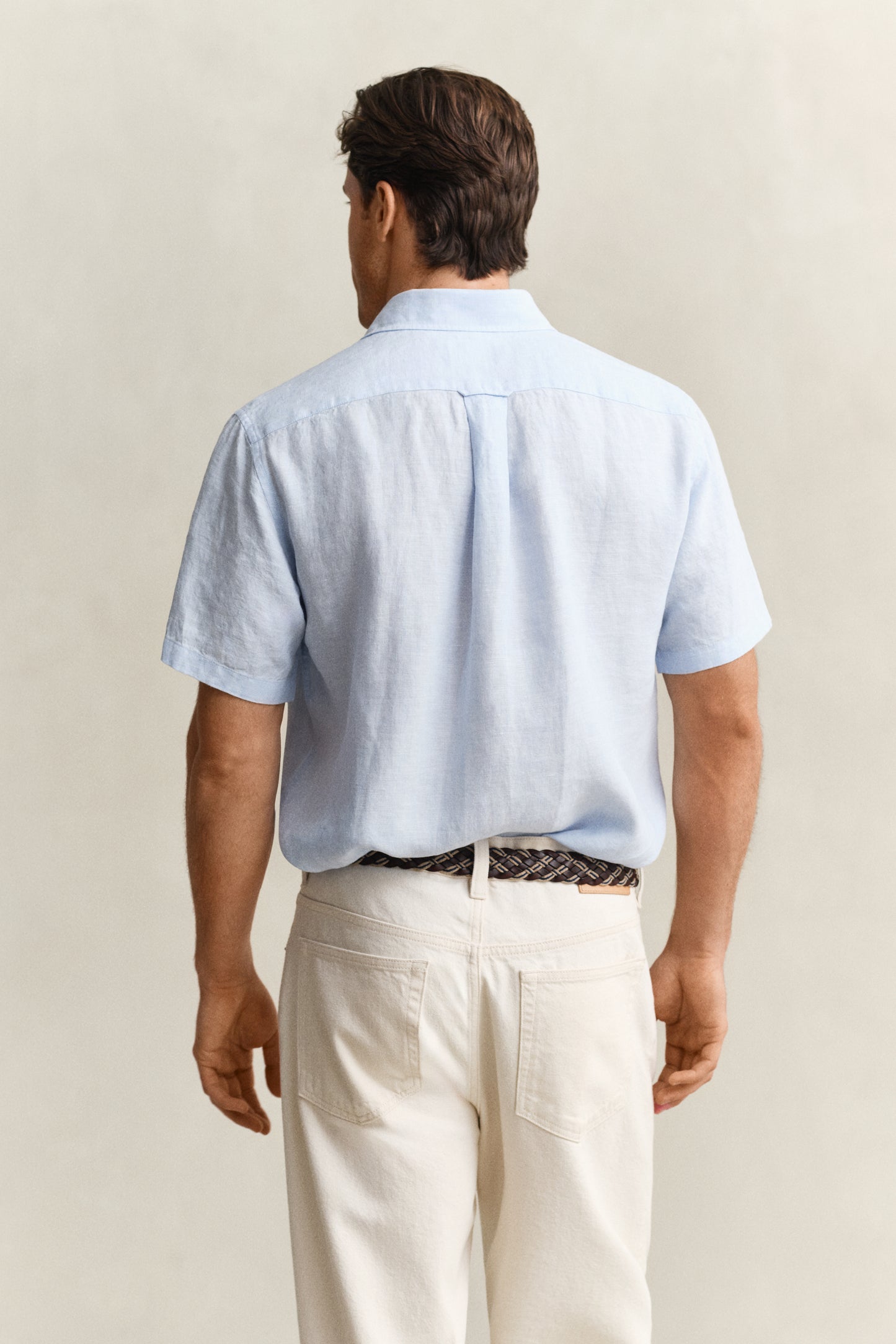 SKY BLUE, REG LINEN SS SHIRT, BACK-VIEW BY GANT AU.