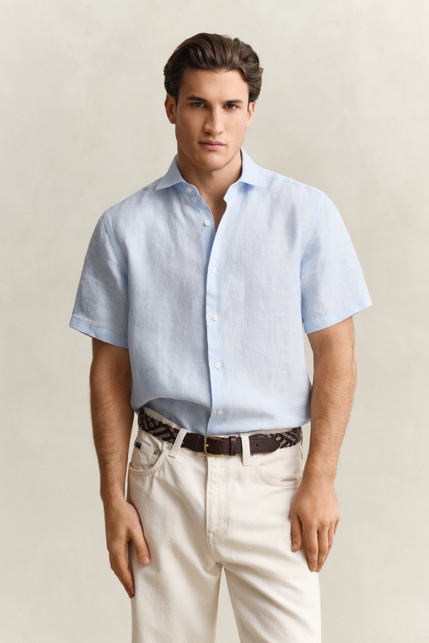 SKY BLUE, REG LINEN SS SHIRT, FRONT-VIEW BY GANT AU.