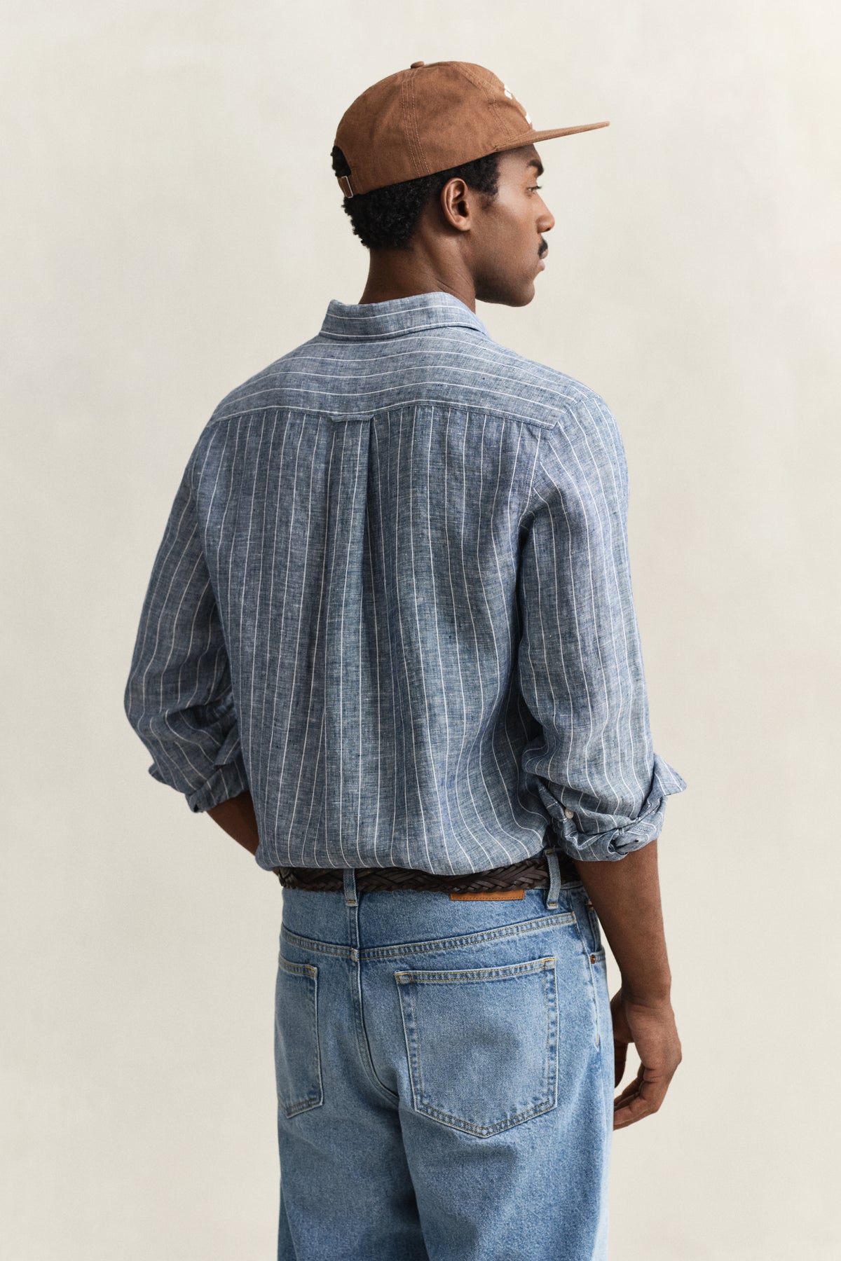 PERSIAN BLUE, REG LINEN STRIPE SHIRT, BACK-VIEW BY GANT AU.