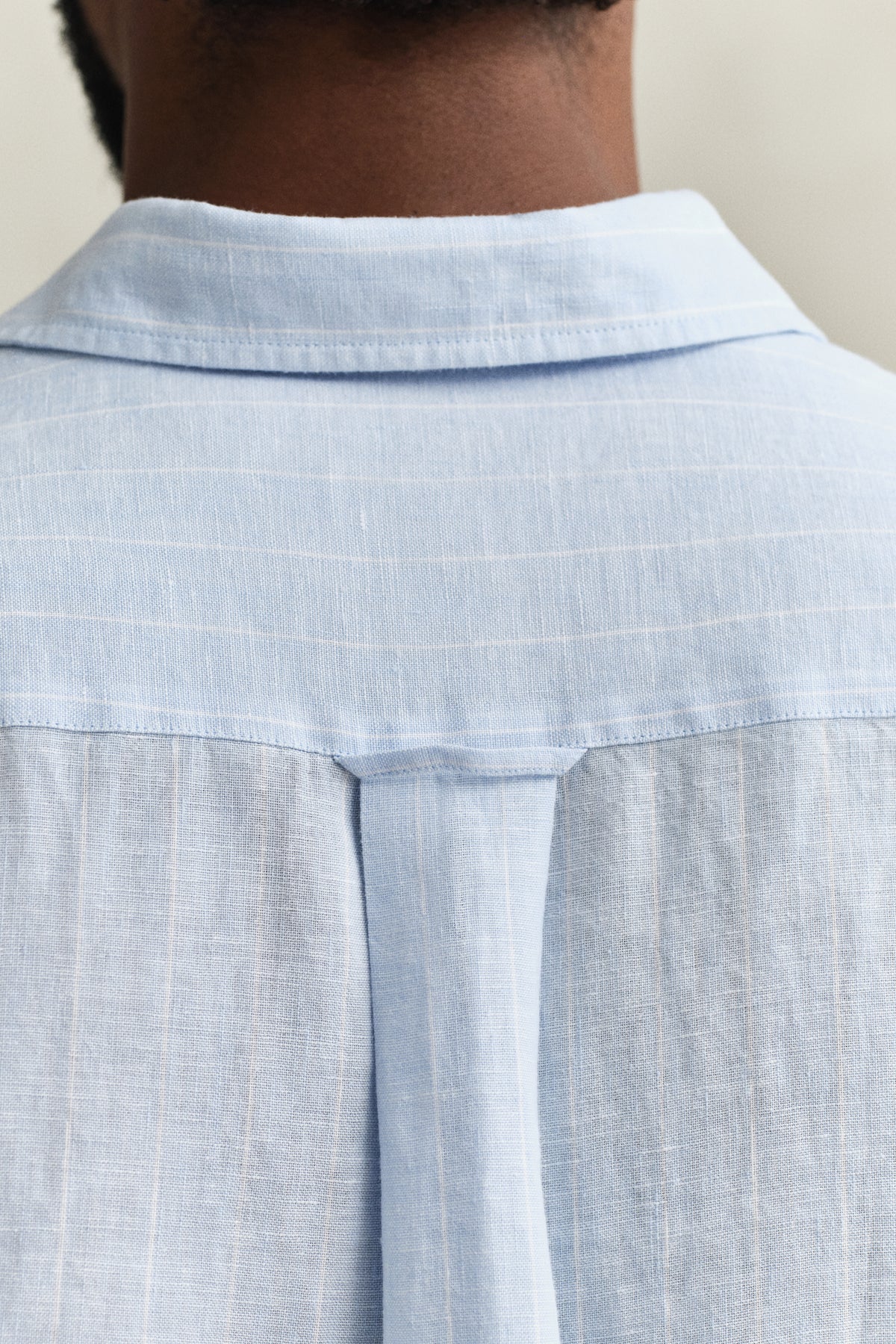 SKY BLUE, REG LINEN STRIPE SHIRT, CLOSE-UP BY GANT AU.