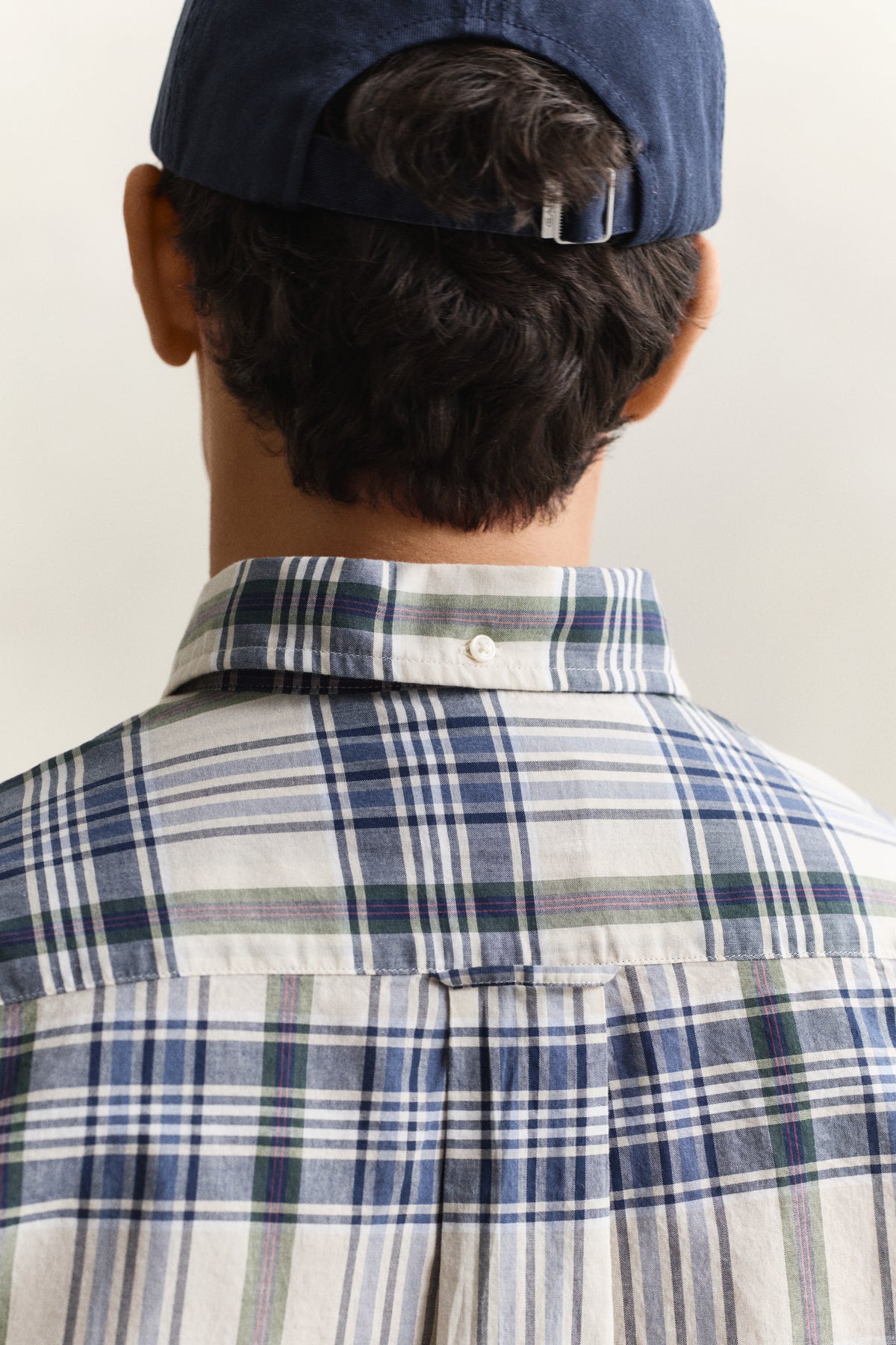 FADED DENIM, REG INDIAN MADRAS CHECK SHIRT, CLOSE-UP BY GANT AU.