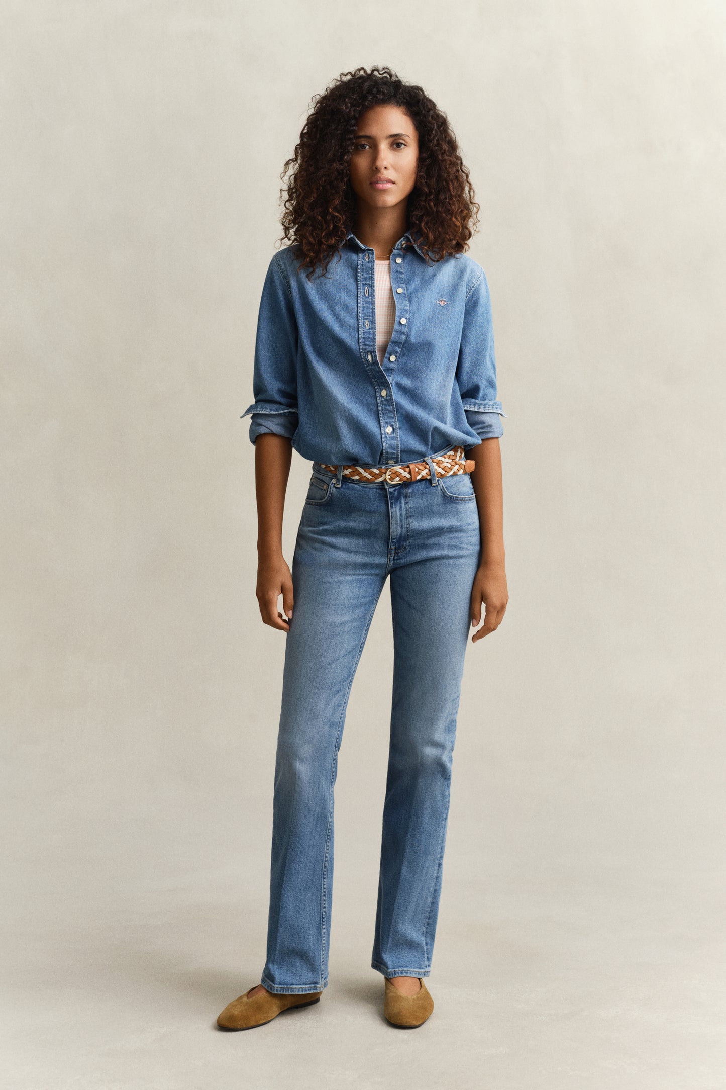 SEMI LIGHT BLUE BROKEN IN, Slim Flared Jeans BY GANT AU.