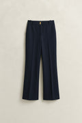 EVENING BLUE, SLIM FLARE NAUTICAL PANTS, FLAT-LAY BY GANT AU.