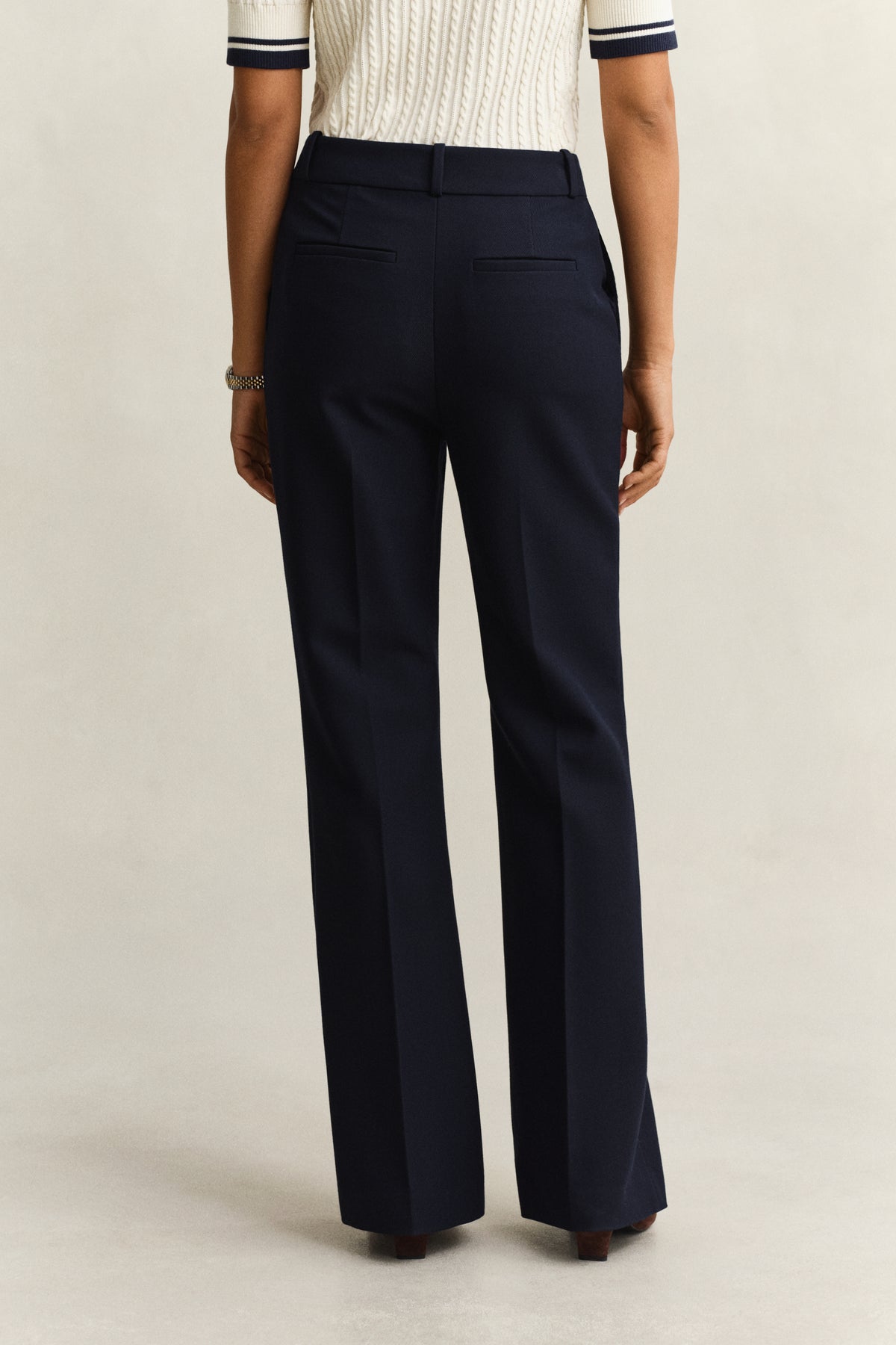 EVENING BLUE, SLIM FLARE NAUTICAL PANTS, BACK-VIEW BY GANT AU.