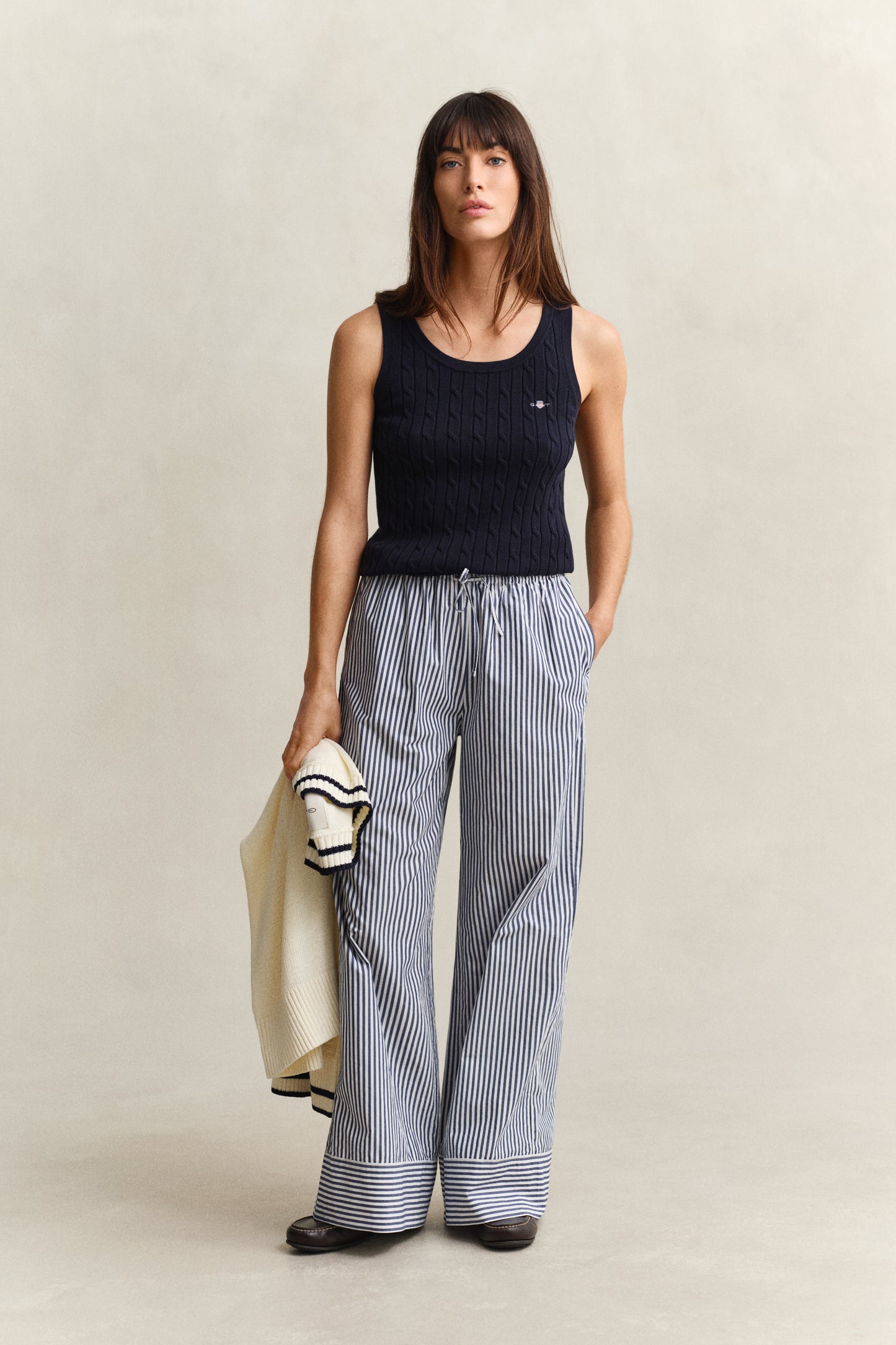 RICH NAVY, STRIPE POPLIN PULL ON PANTS BY GANT AU.
