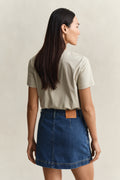 COUNTRY BEIGE, REG SHIELD SS T-SHIRT, BACK-VIEW BY GANT AU.