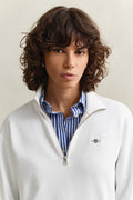 EGGSHELL, SHIELD HALF-ZIP, CLOSE-UP BY GANT AU.