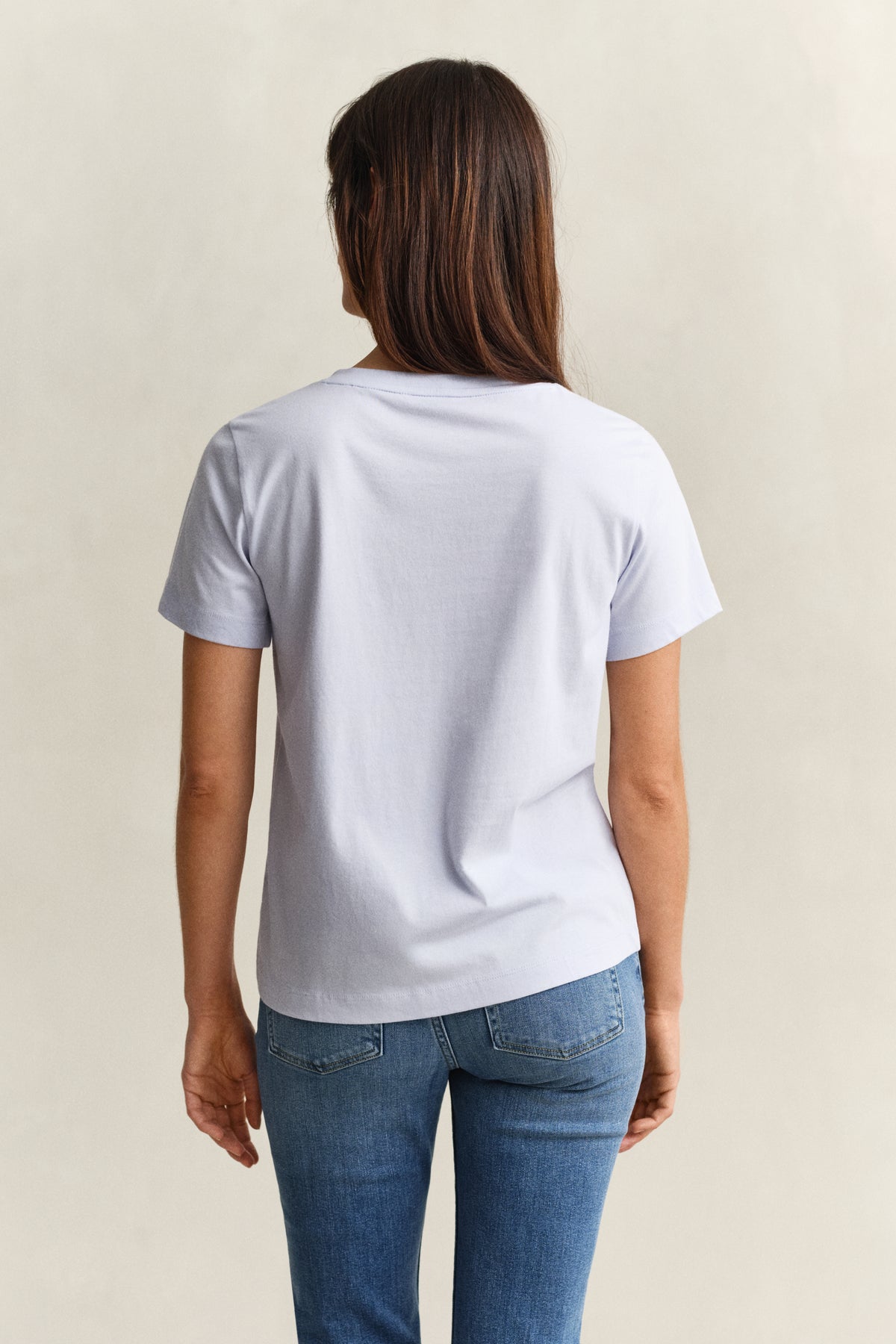 LIGHT BLUE, REG SHIELD SS V-NECK T-SHIRT, BACK-VIEW BY GANT AU.