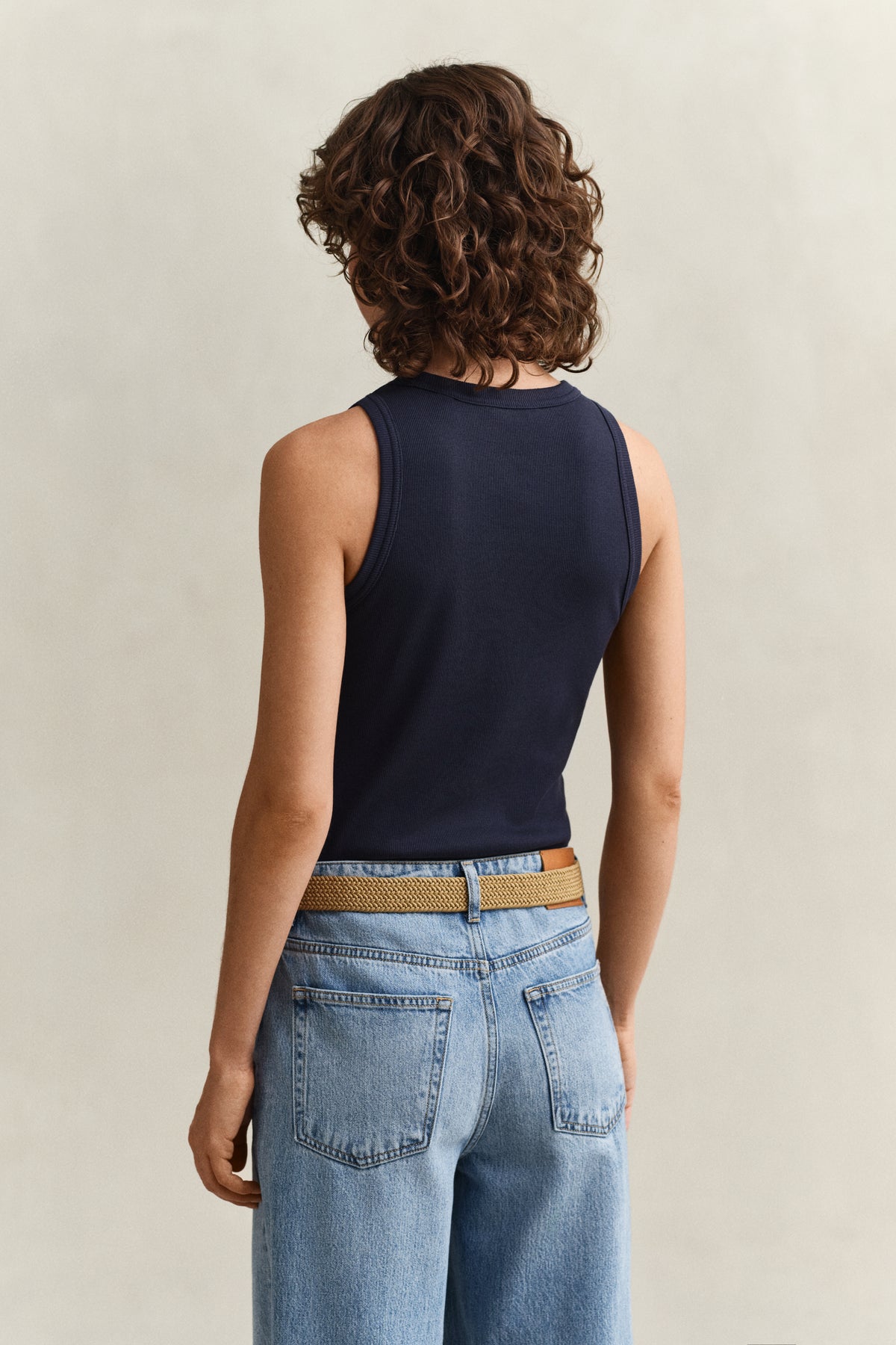 EVENING BLUE, HIGH NECK RIB TANK TOP, BACK-VIEW BY GANT AU.