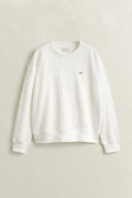 EGGSHELL, SHIELD C-NECK SWEAT, FLAT-LAY BY GANT AU.