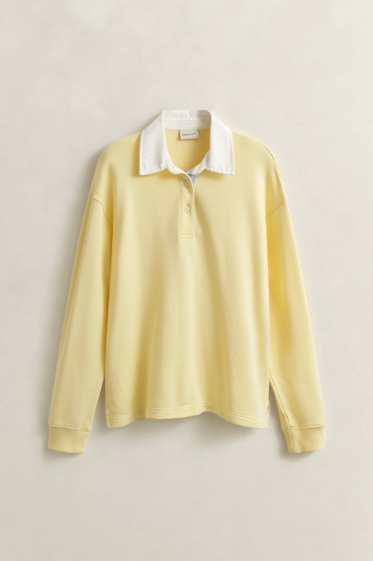 VANILLA YELLOW, RUGGER SWEATSHIRT, FLAT-LAY BY GANT AU.