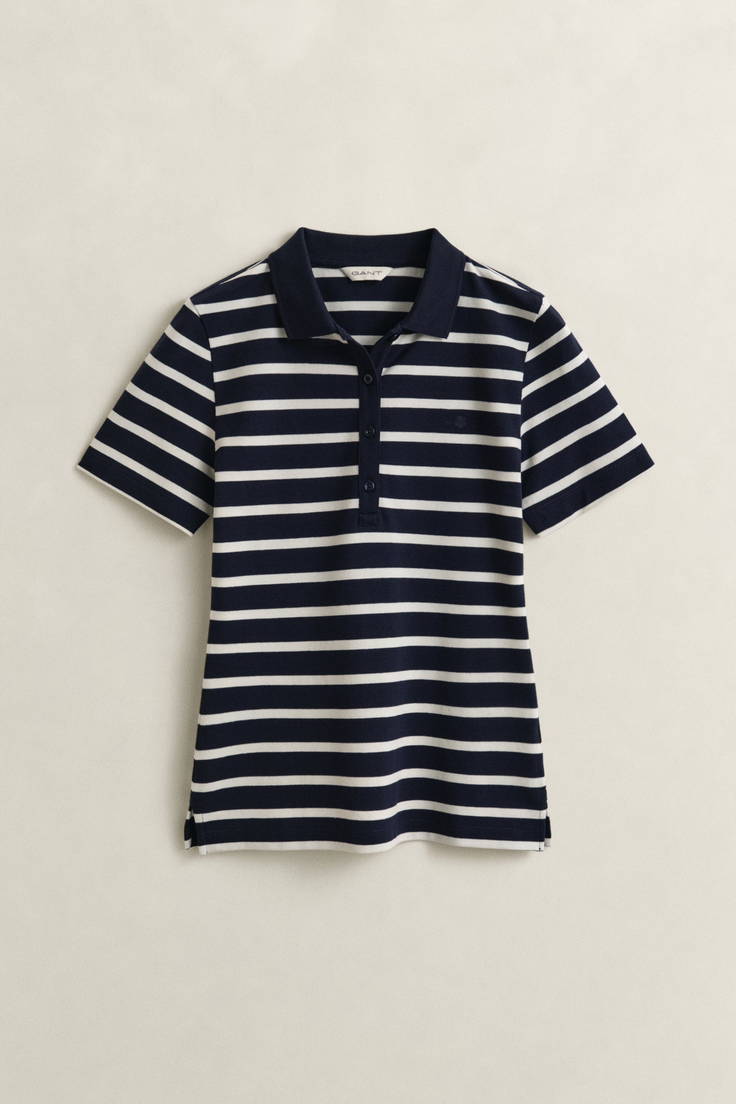 EVENING BLUE, SLIM STRIPED SS PIQUE POLO, FLAT-LAY BY GANT AU.