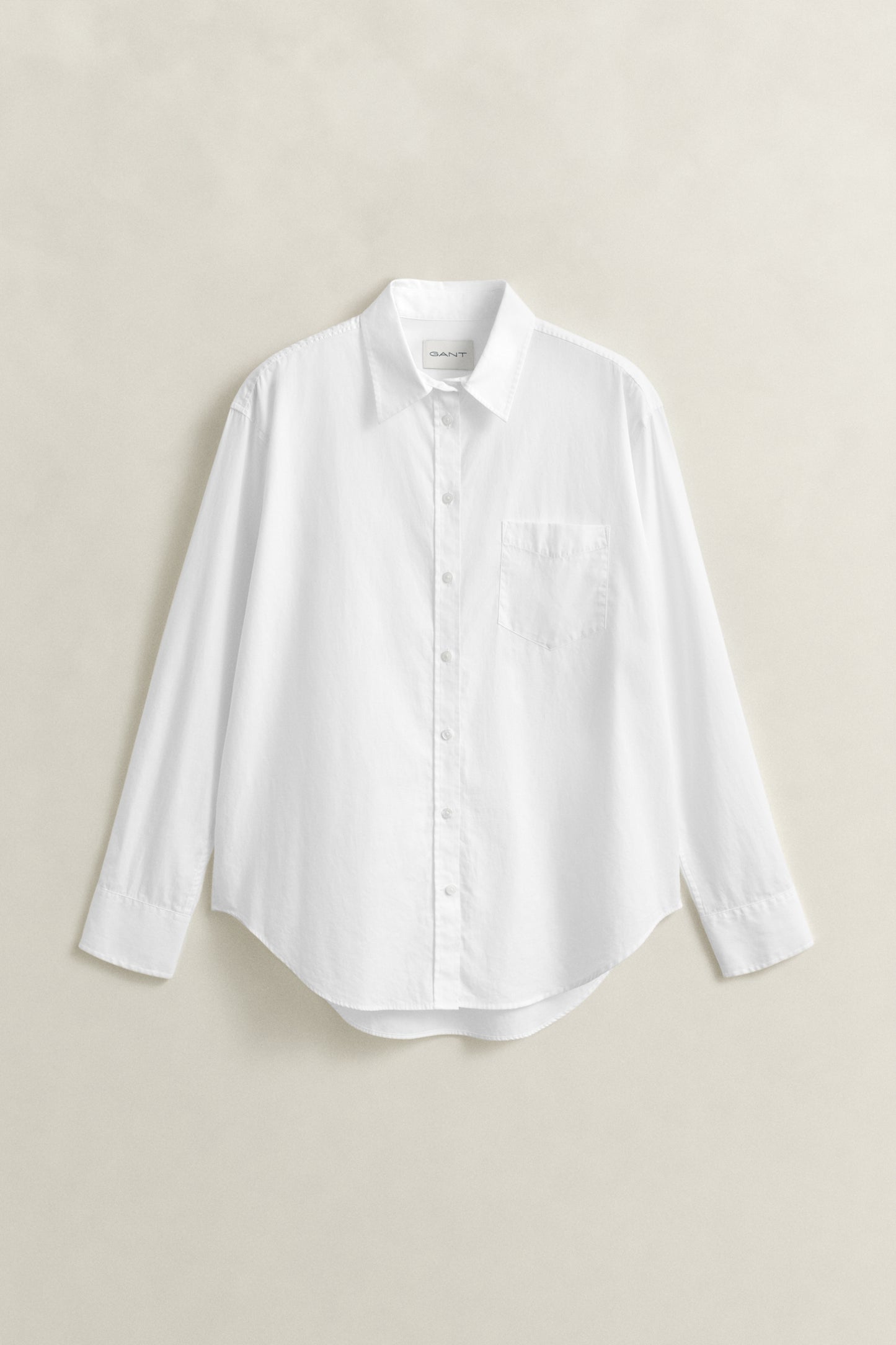 WHITE, REL CLASSIC POPLIN SHIRT, FLAT-LAY BY GANT AU.