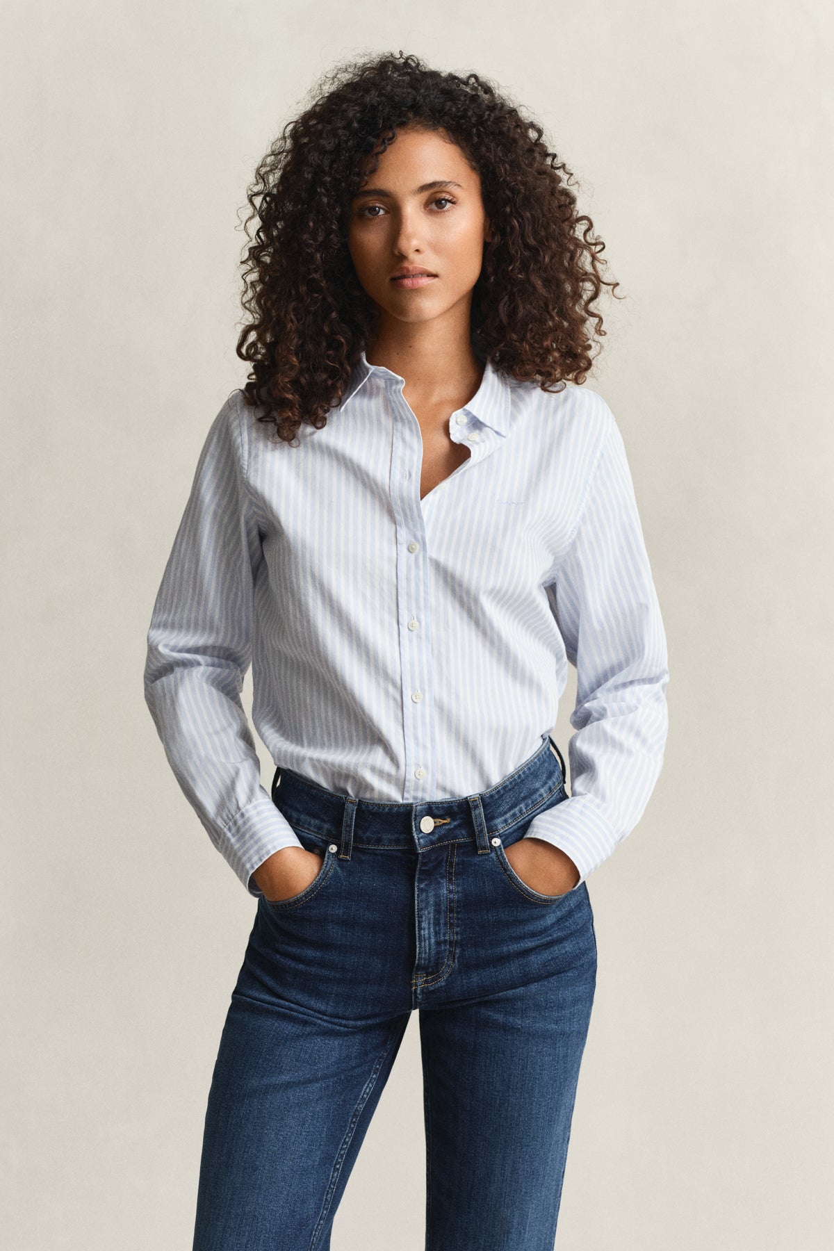 LIGHT BLUE, REG CLASSIC POPLIN STRIPED SHIRT BY GANT AU.