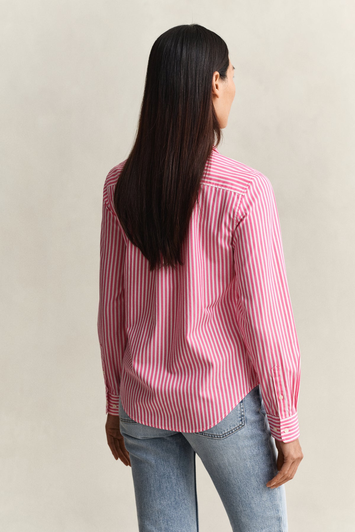 BRIGHT FUSCHIA, Classic Regular Poplin Shirt, BACK-VIEW BY GANT AU.